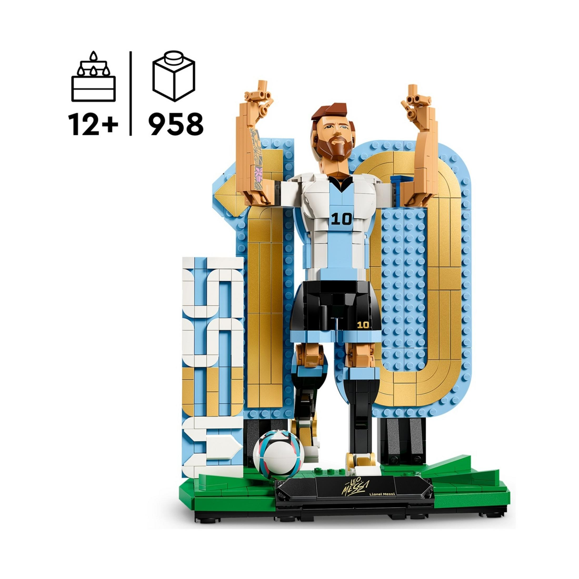 Figura LEGO Messi con pallone e sfondo '10'.