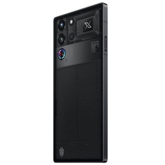 Retro di uno smartphone nero con tre fotocamere e logo a forma di X.