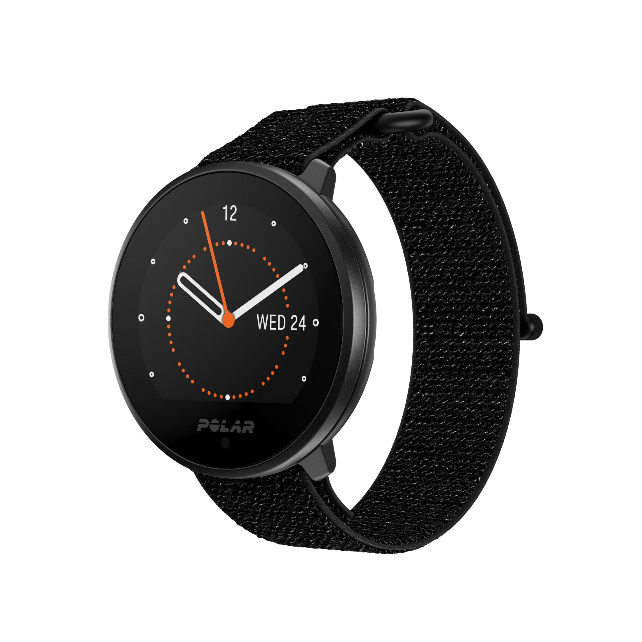 Smartwatch nero con cinturino in tessuto nero che mostra ora e data.