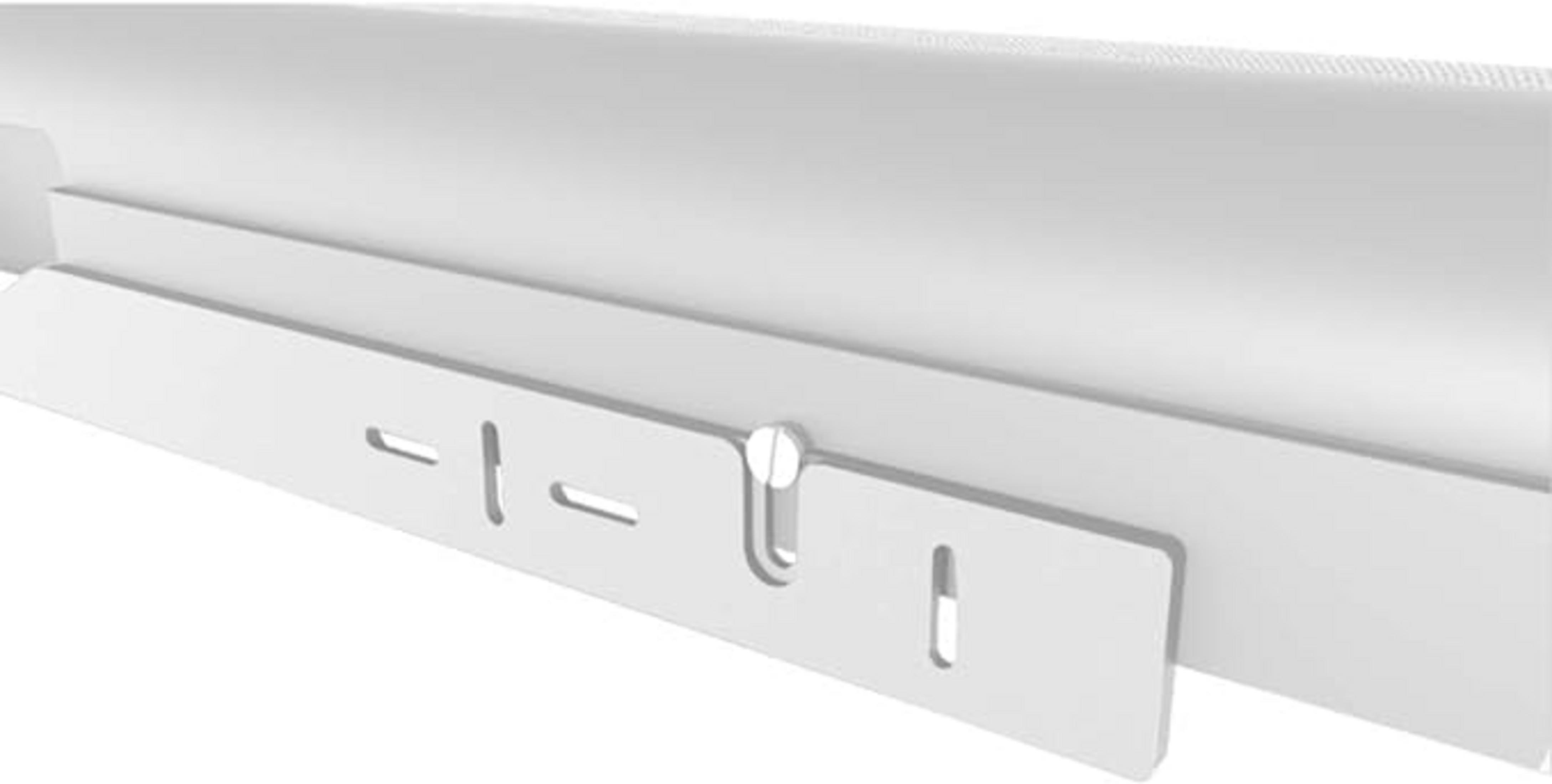 Un soporte blanco con ranuras unido a un objeto blanco.