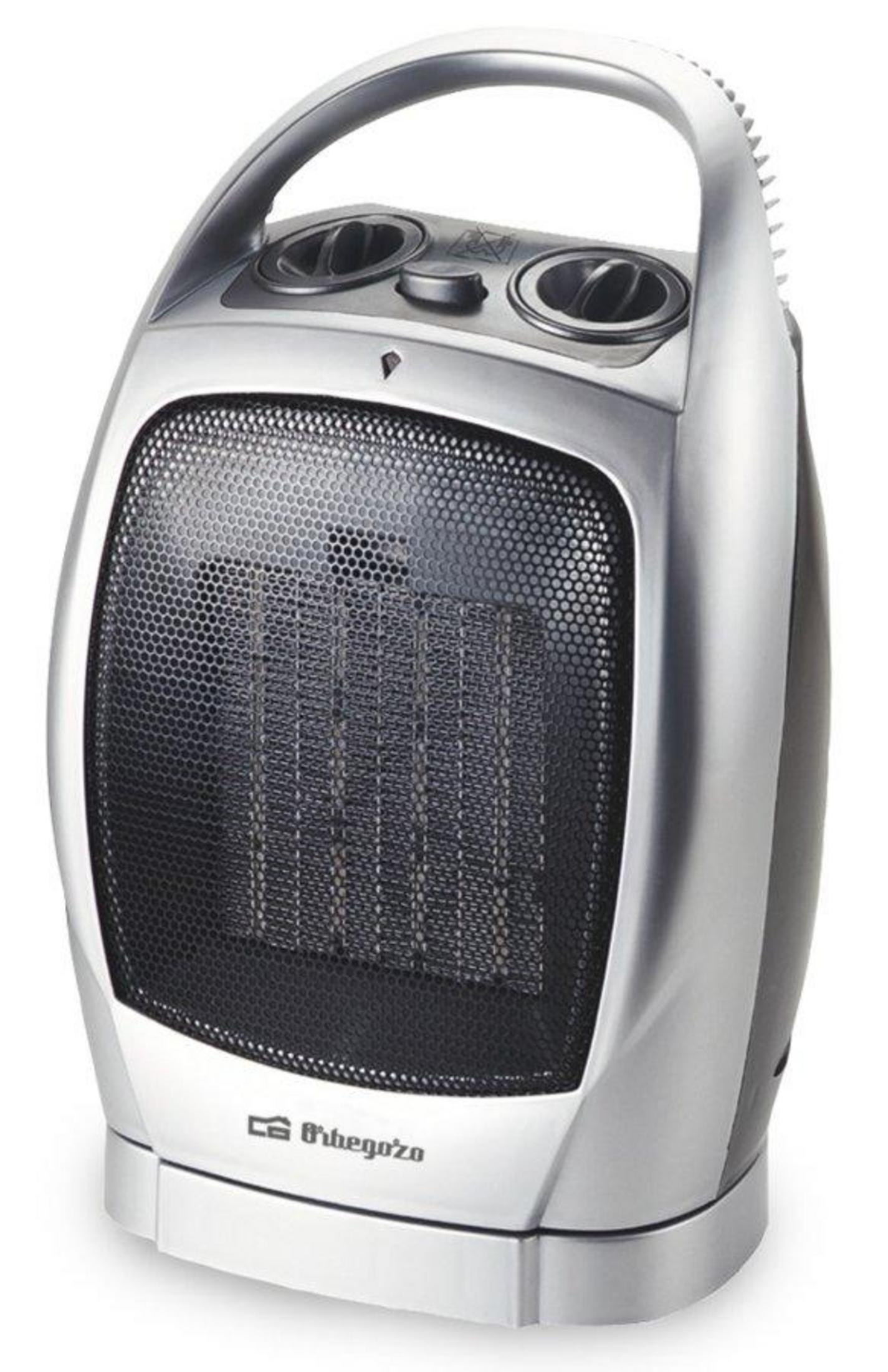 Termoventilatore portatile argentato con griglia nera e maniglia.