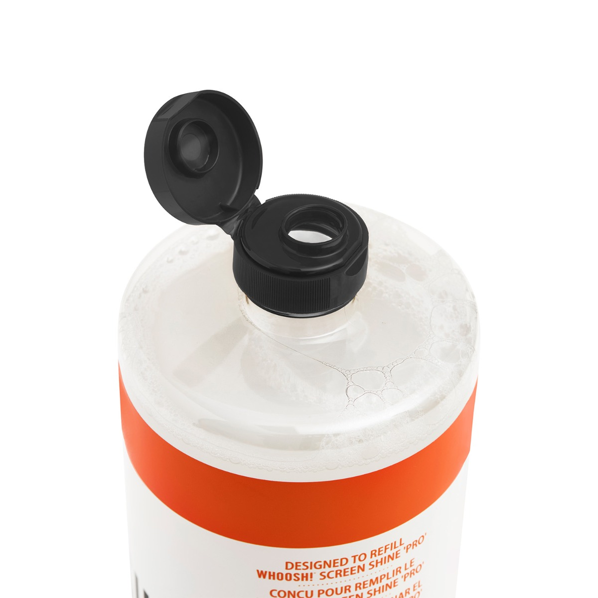 Une bouteille transparente avec un bandeau orange et un bouchon noir ouvert.