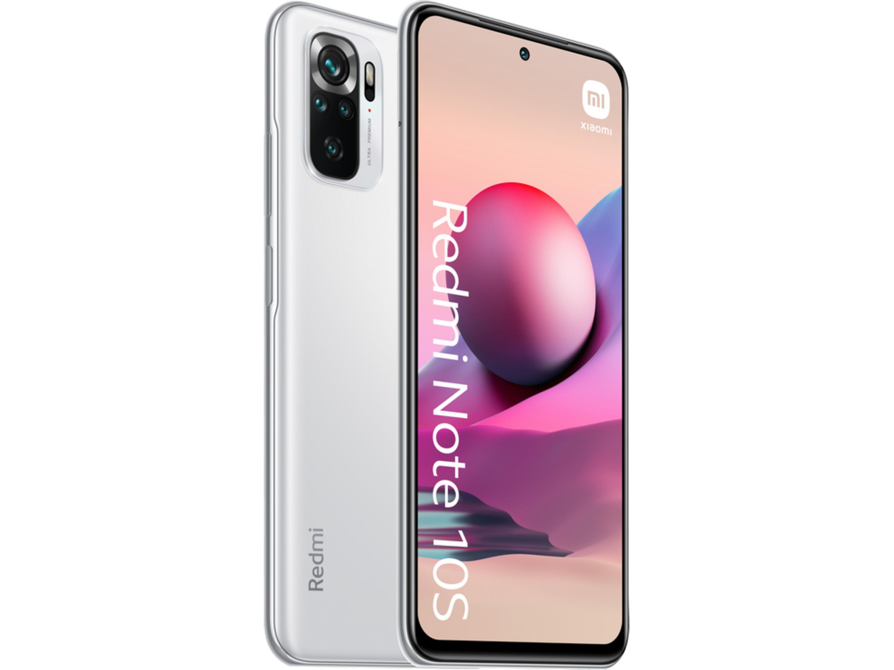 Uno smartphone bianco Xiaomi Redmi Note 10S con quadrupla fotocamera posteriore.
