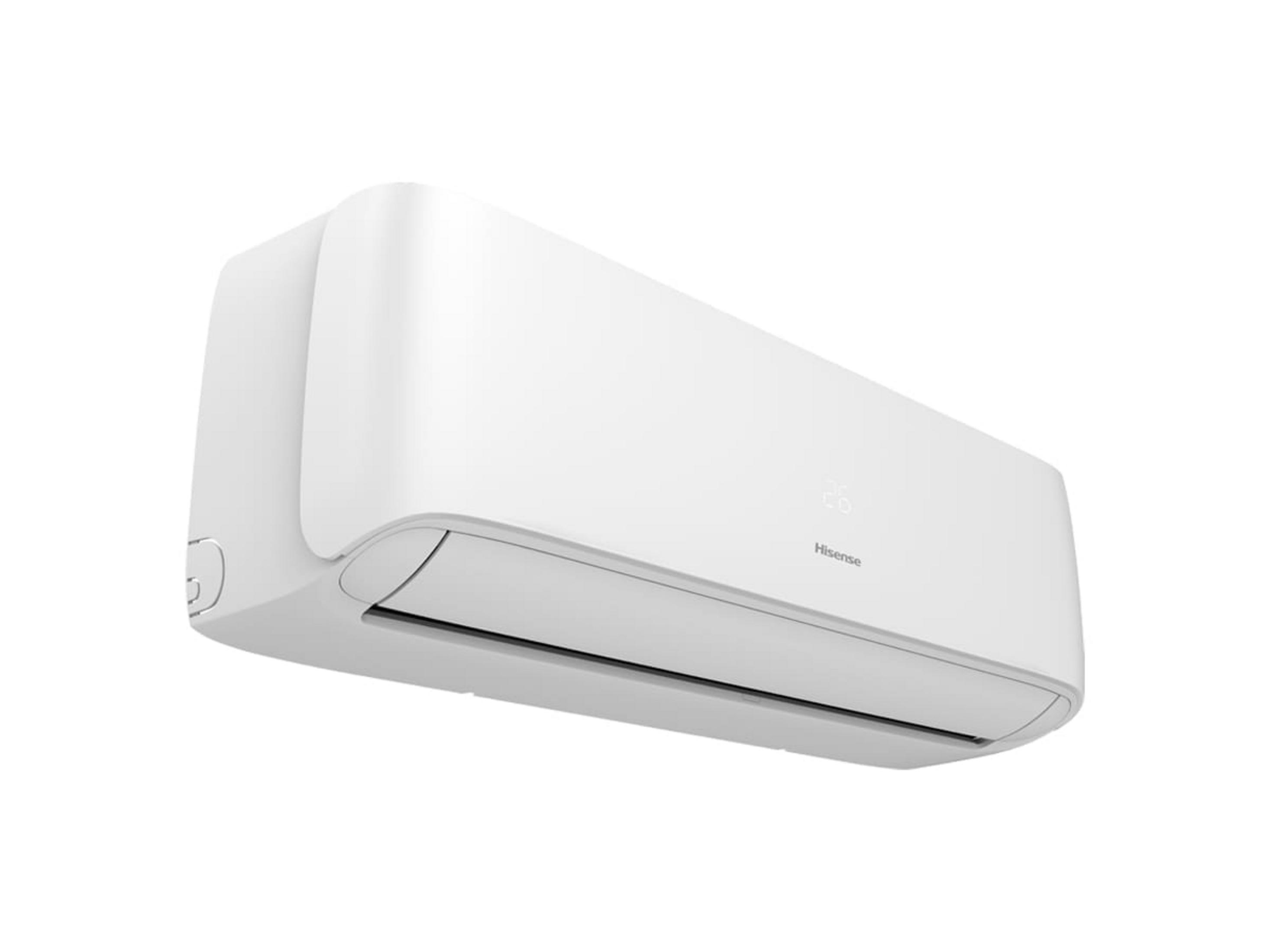 Un aire acondicionado Hisense blanco con pantalla digital.