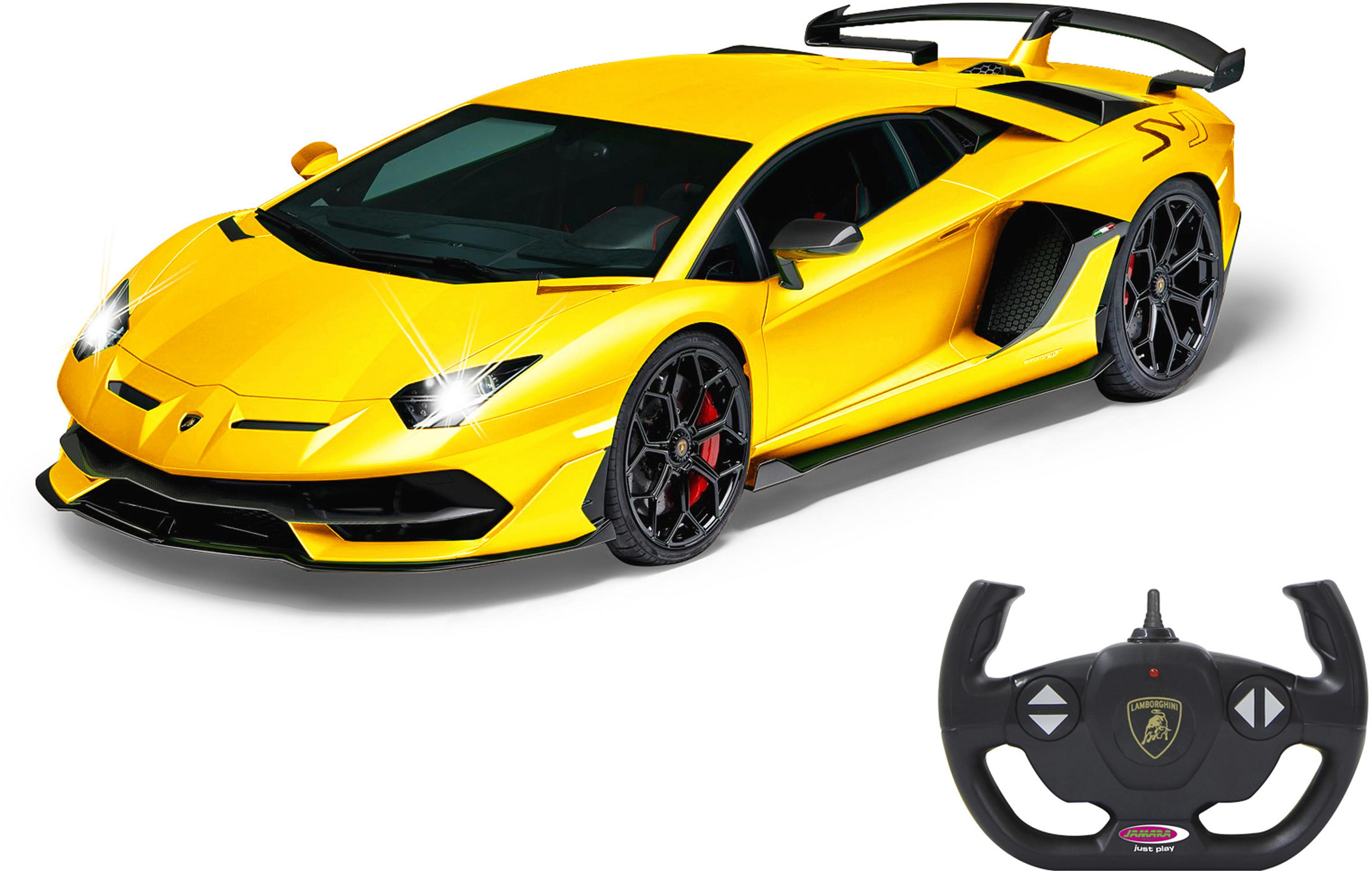 Ein gelber Lamborghini mit schwarzem Spoiler und Fernbedienung.