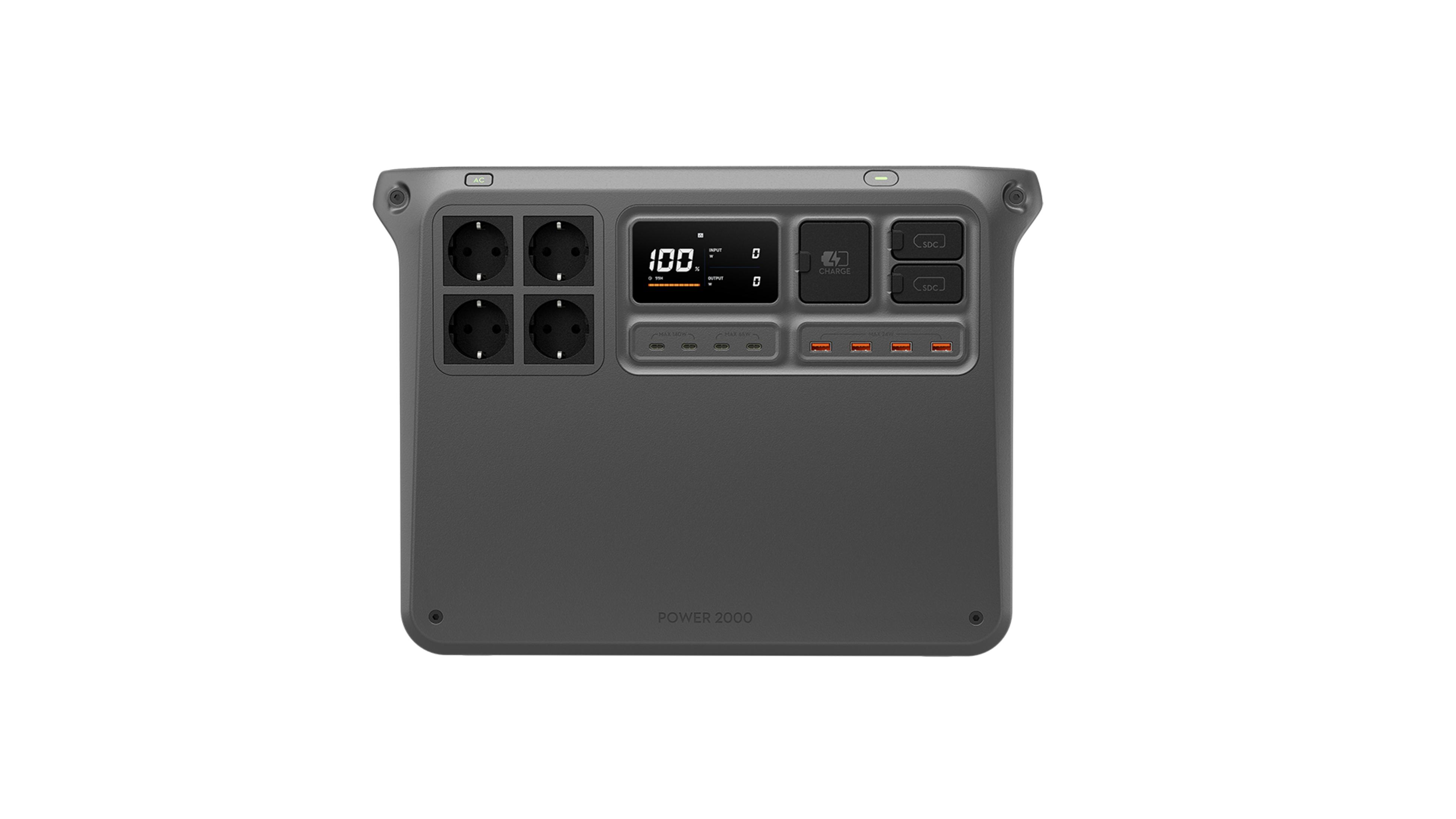 Power 2000 gris con enchufes, puertos USB y pantalla al 100%.
