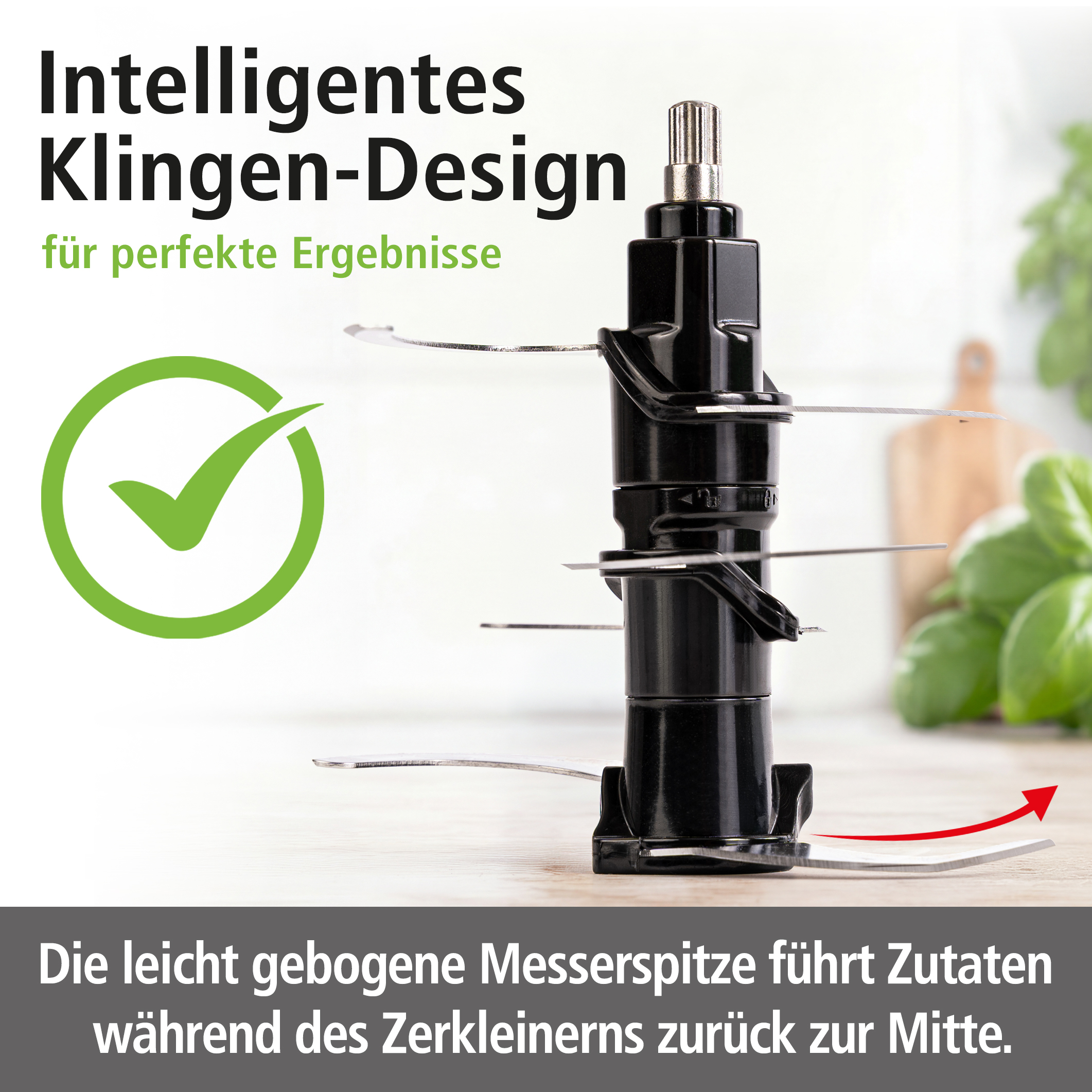 Ein schwarzer Messeraufsatz mit gebogenen Klingen auf einem Tisch.