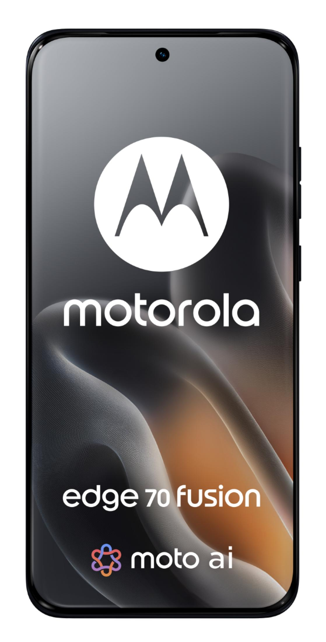 Smartphone Motorola Edge 70 Fusion con logo Moto AI su sfondo astratto.