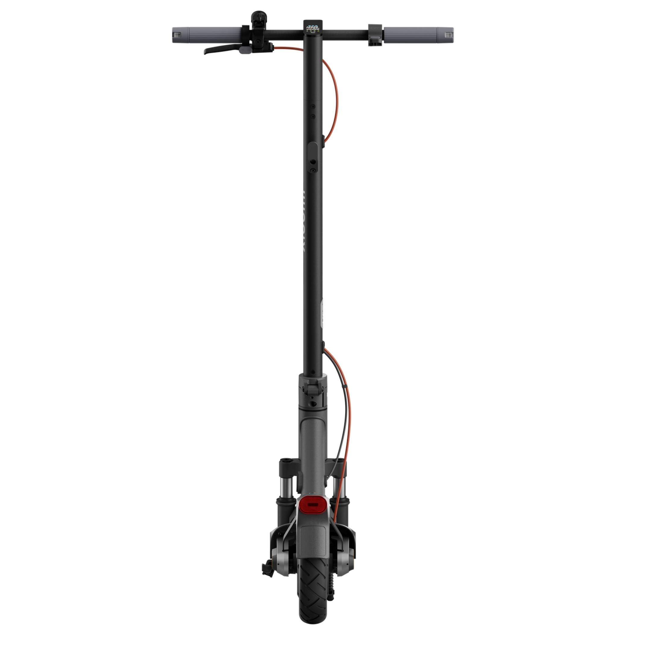 Uno scooter elettrico grigio con manubrio nero e cavo rosso.