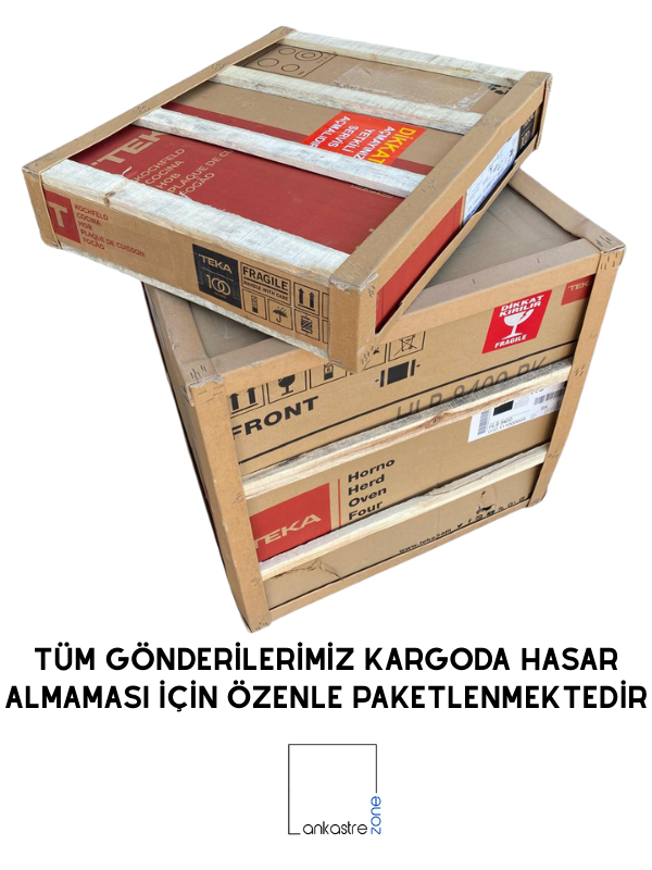 Üstü ahşap detaylı ve uyarı etiketli, iki yanyana konulmuş cihaz kutusu.