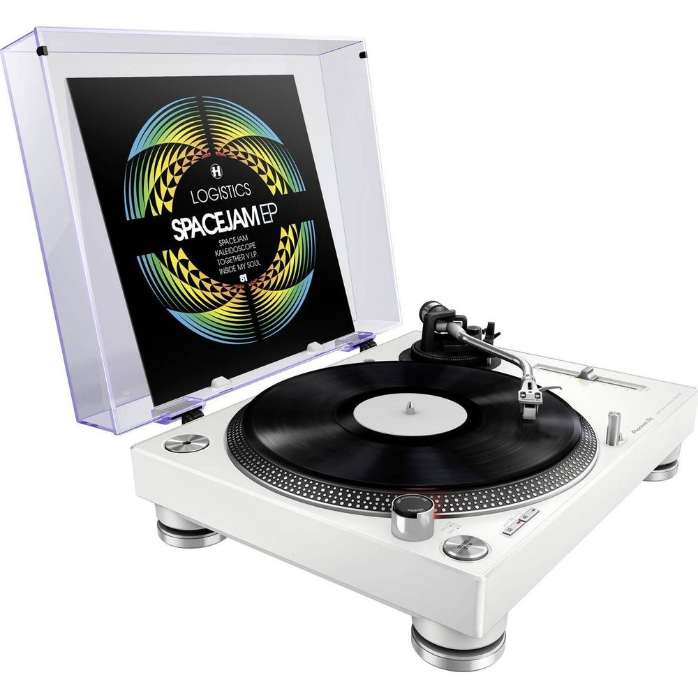 Witte platenspeler met zwarte vinylplaat en kleurrijke regenboogcover.