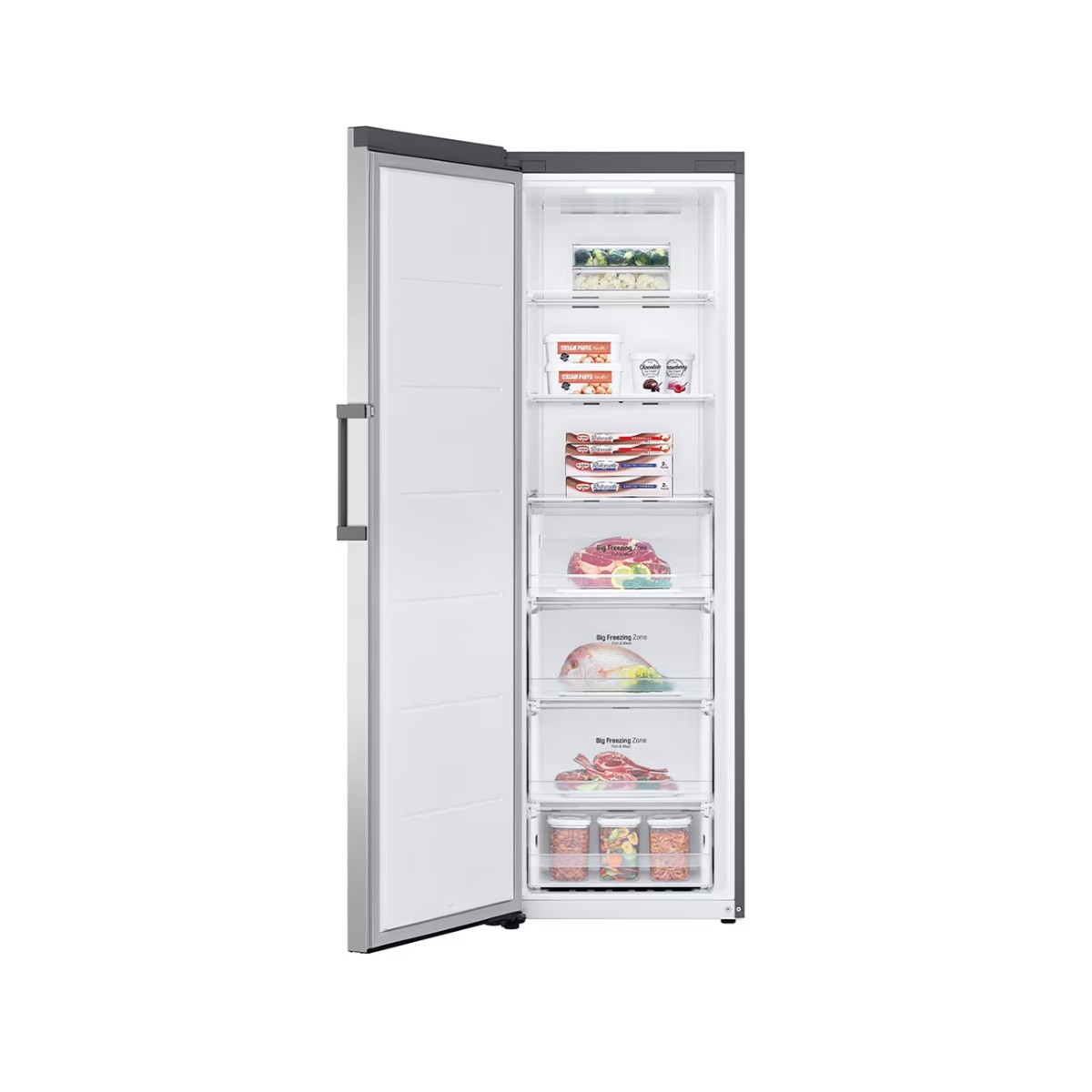 Ein offener Kühlschrank mit Lebensmitteln auf mehreren Ebenen.