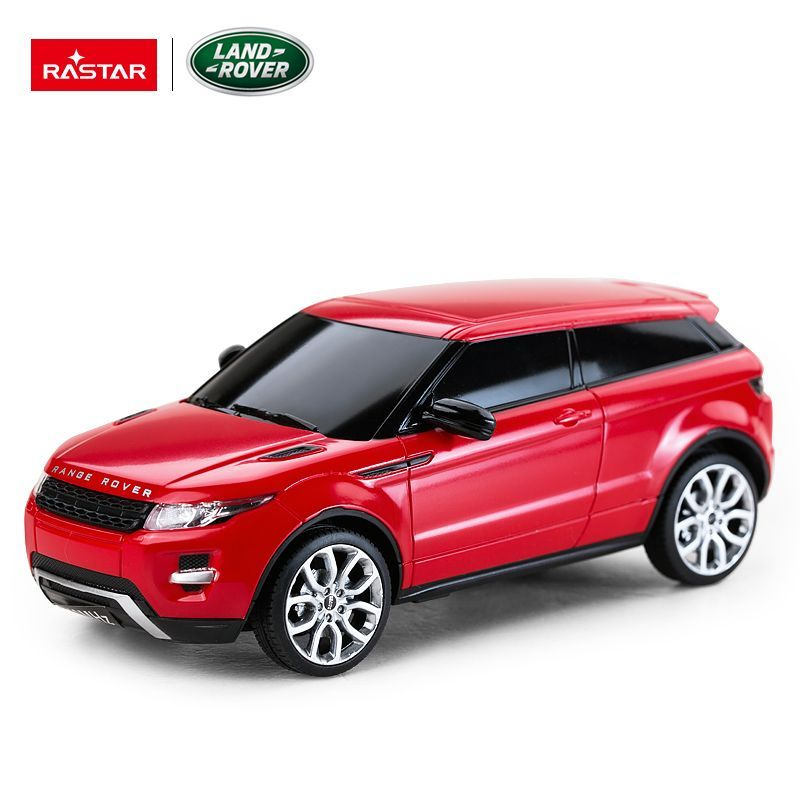 Czerwony samochódzik Range Rover na białym tle.