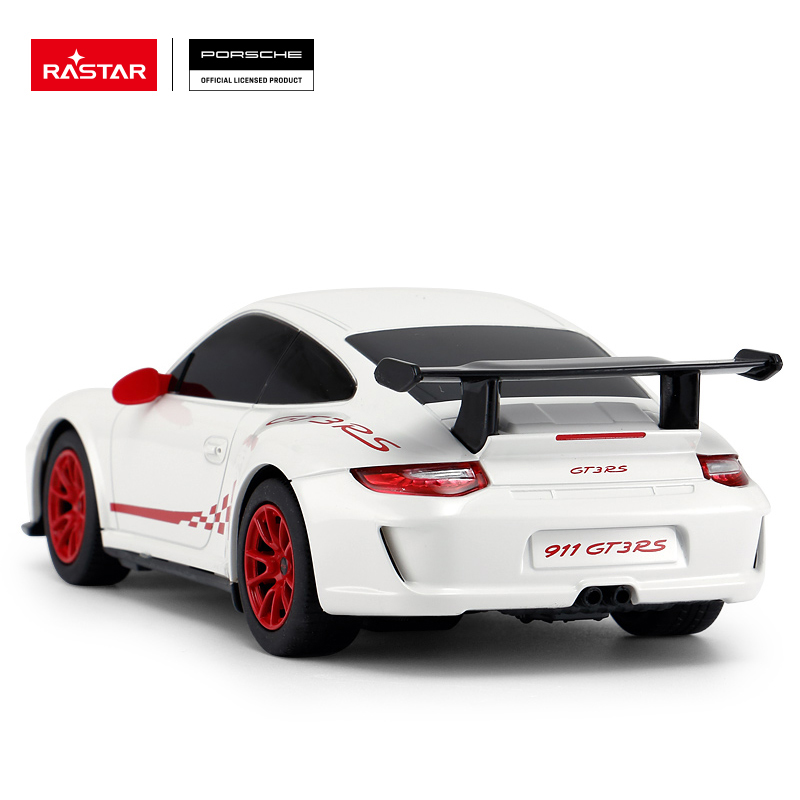 Biały model samochodu Porsche 911 GT3RS z czerwonymi kołami i paskami wyścigowymi.