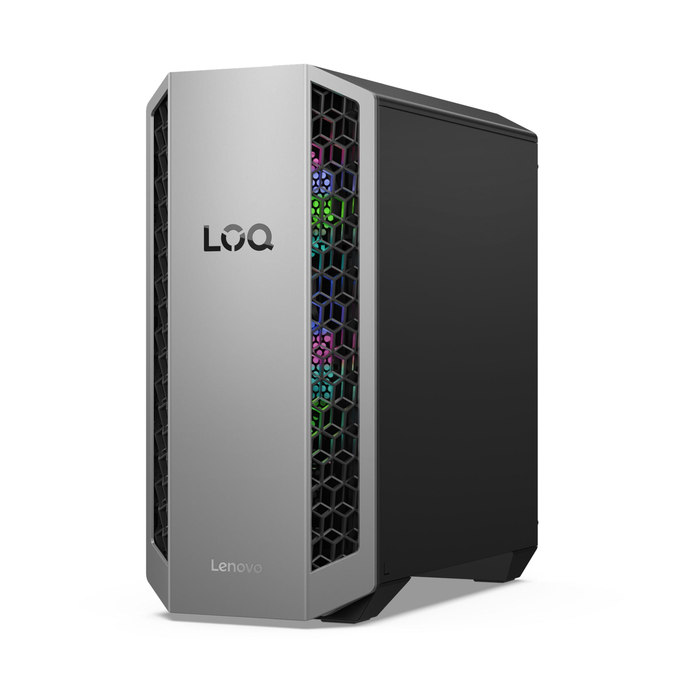 Ein silberner PC-Tower mit schwarzer Seite und RGB-Lüftern. Das Lenovo-Logo ist unten.