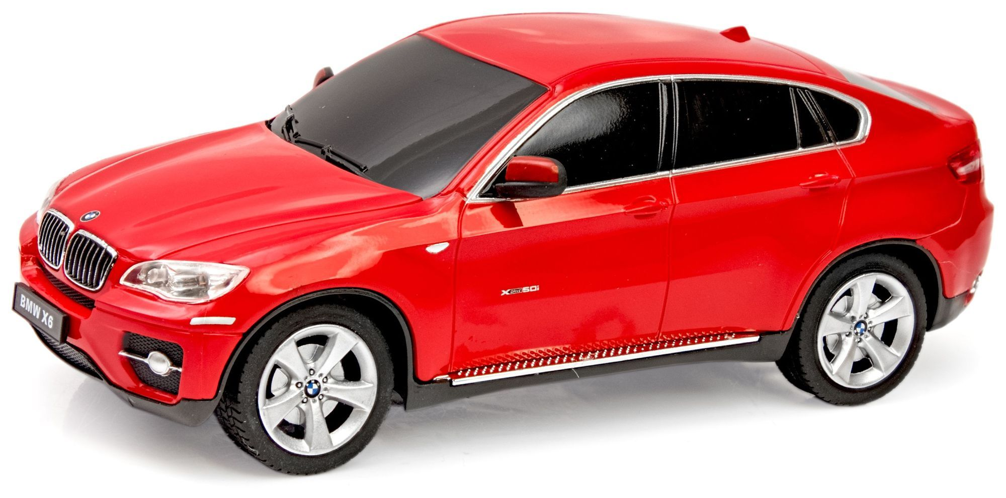 Czerwony model samochodu BMW X6 z srebrnymi felgami i przyciemnianymi szybami.