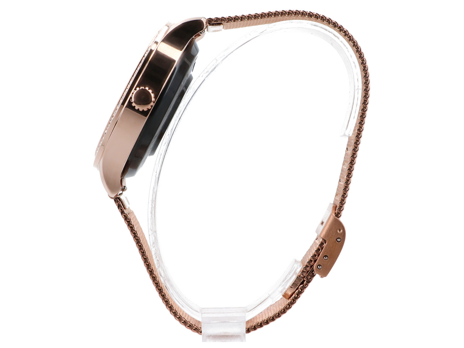 Różowozłoty smartwatch z bransoletą mediolańską na przezroczystym stojaku.