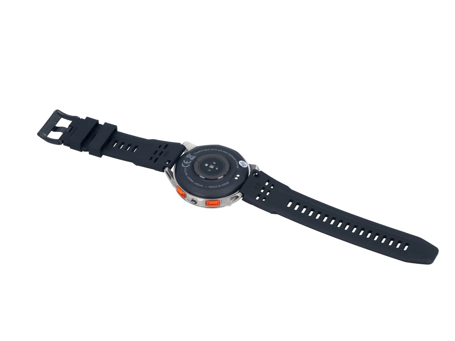 Czarny smartwatch z srebrną obudową i pomarańczowymi akcentami na białym tle.