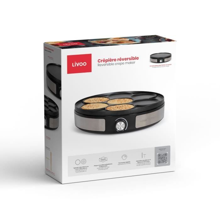 Ein Livoo Waffeleisen mit vier Pfannkuchen, bereit zum Servieren.