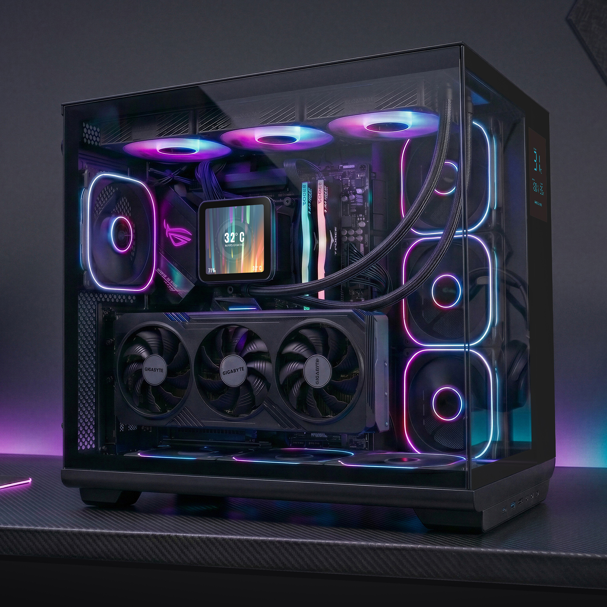 Una caja de PC con iluminación RGB, tarjeta gráfica y ventiladores.