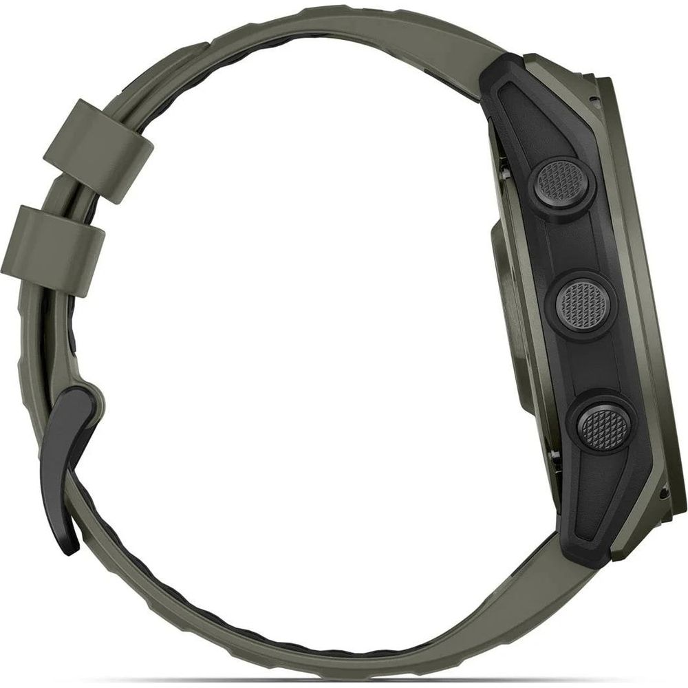Smartwatch verde con pulsanti neri di profilo su sfondo bianco.