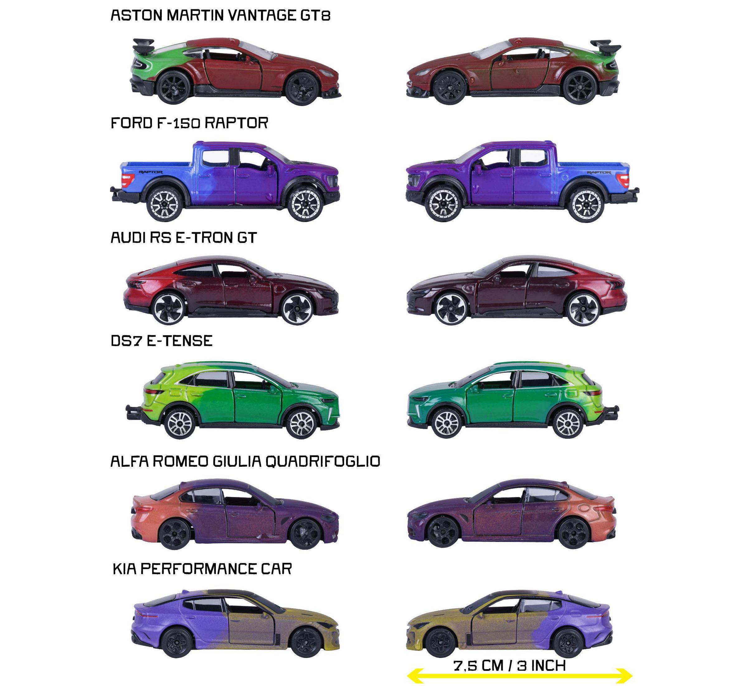 Zwei Reihen von Spielzeugautos: Aston Martin, Ford F-150, Audi, DS7, Alfa Romeo, Kia.