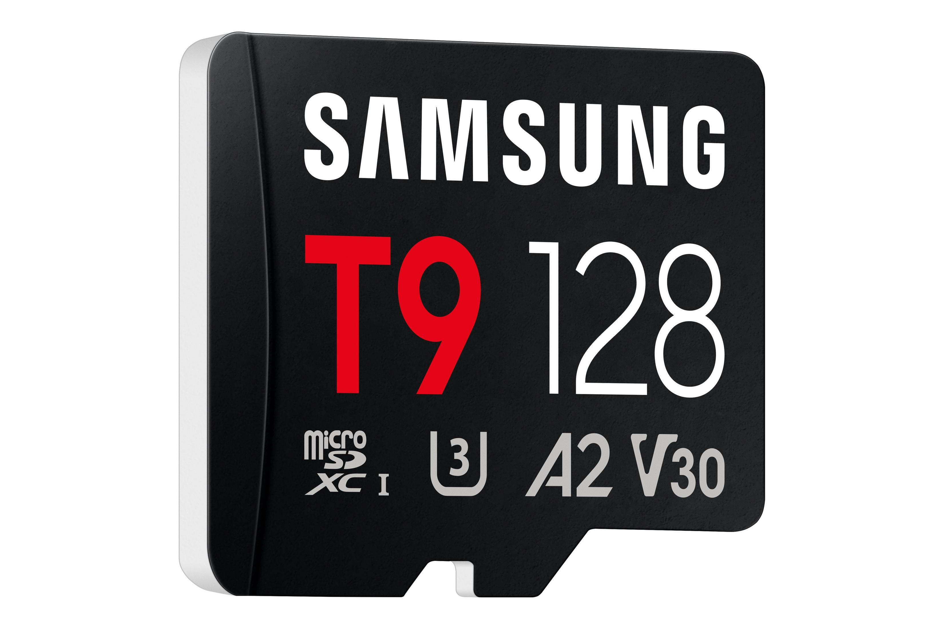 Scheda microSDXC Samsung nera con marchi T9 128GB, A2, V30.