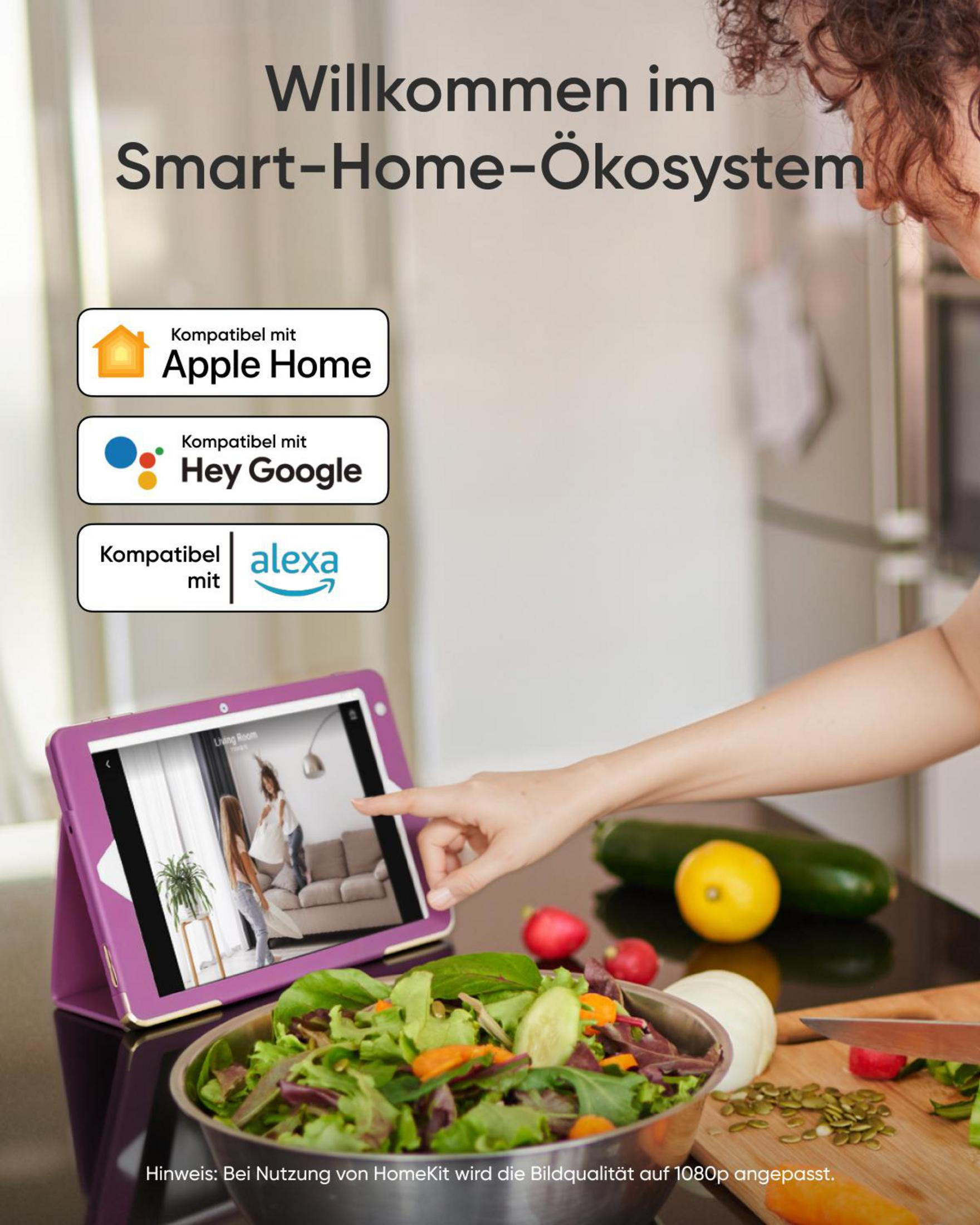 Persona tocca tablet con loghi smart home. Insalata e verdure sul tavolo.