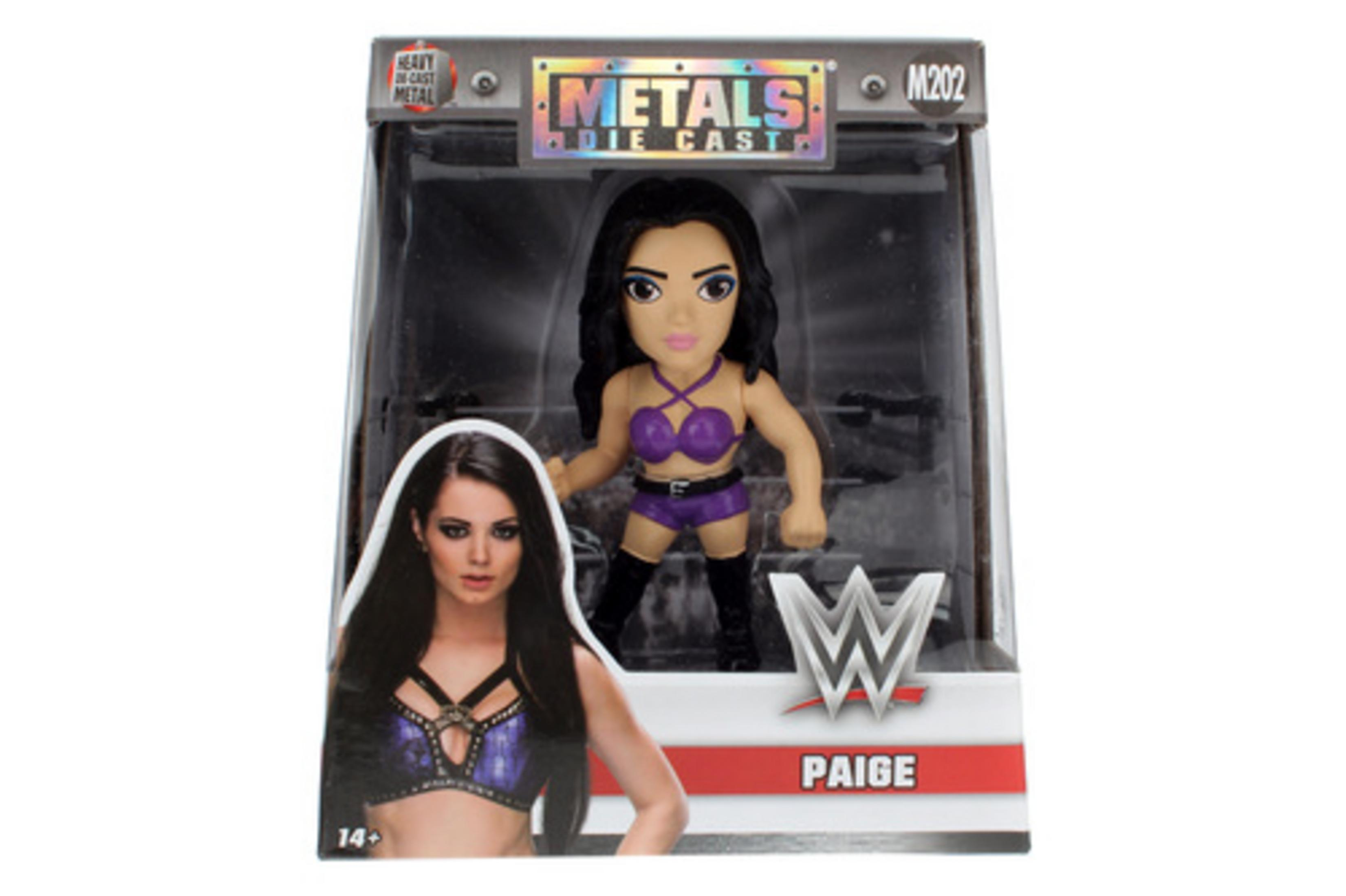 WWE Paige Actionfigur im Fensterkarton, mit abgebildetem Foto der Wrestlerin.