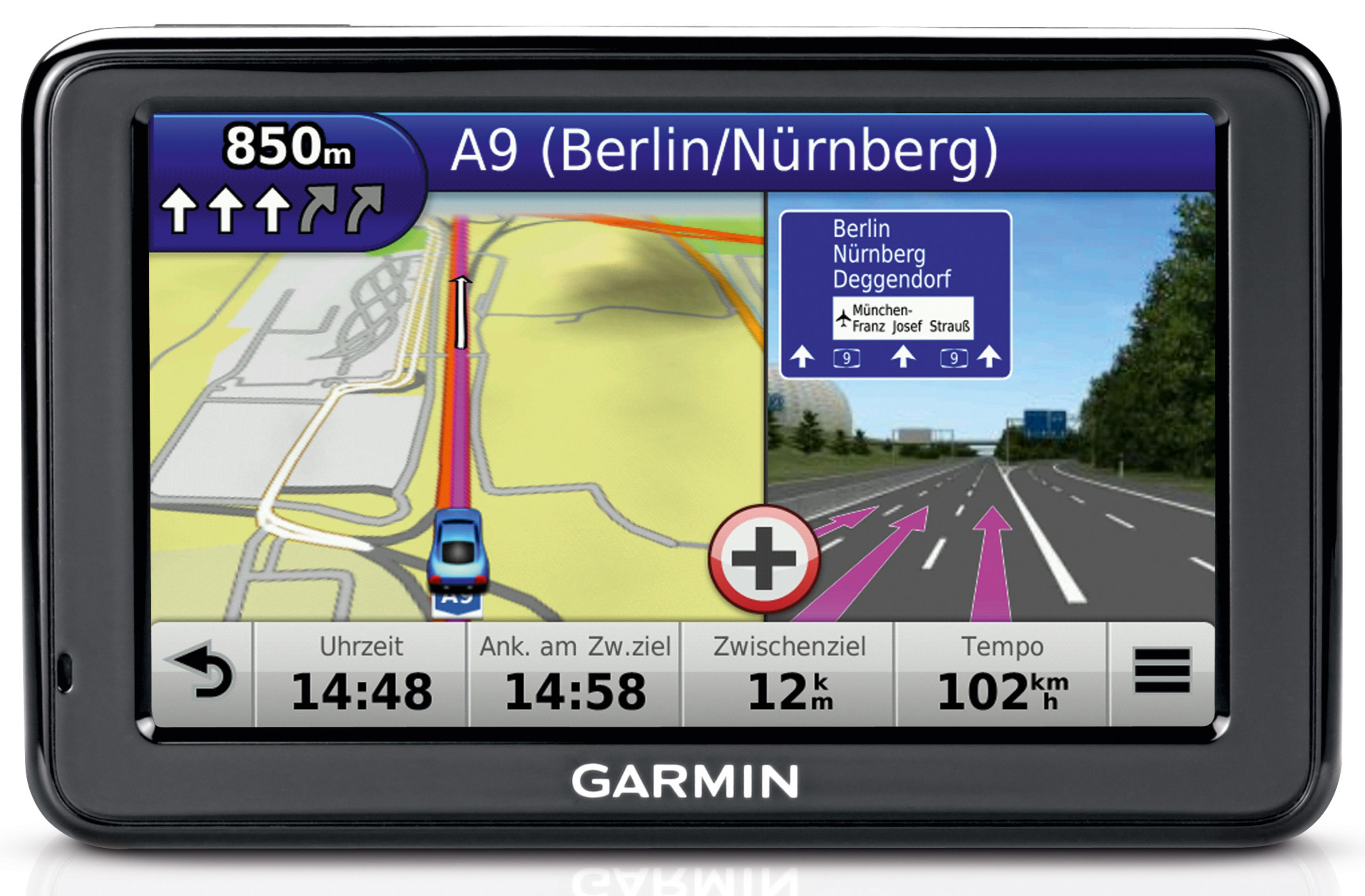 Navigationsgerät zeigt Autobahn A9 mit Routenführung, Zielen und aktueller Zeit.