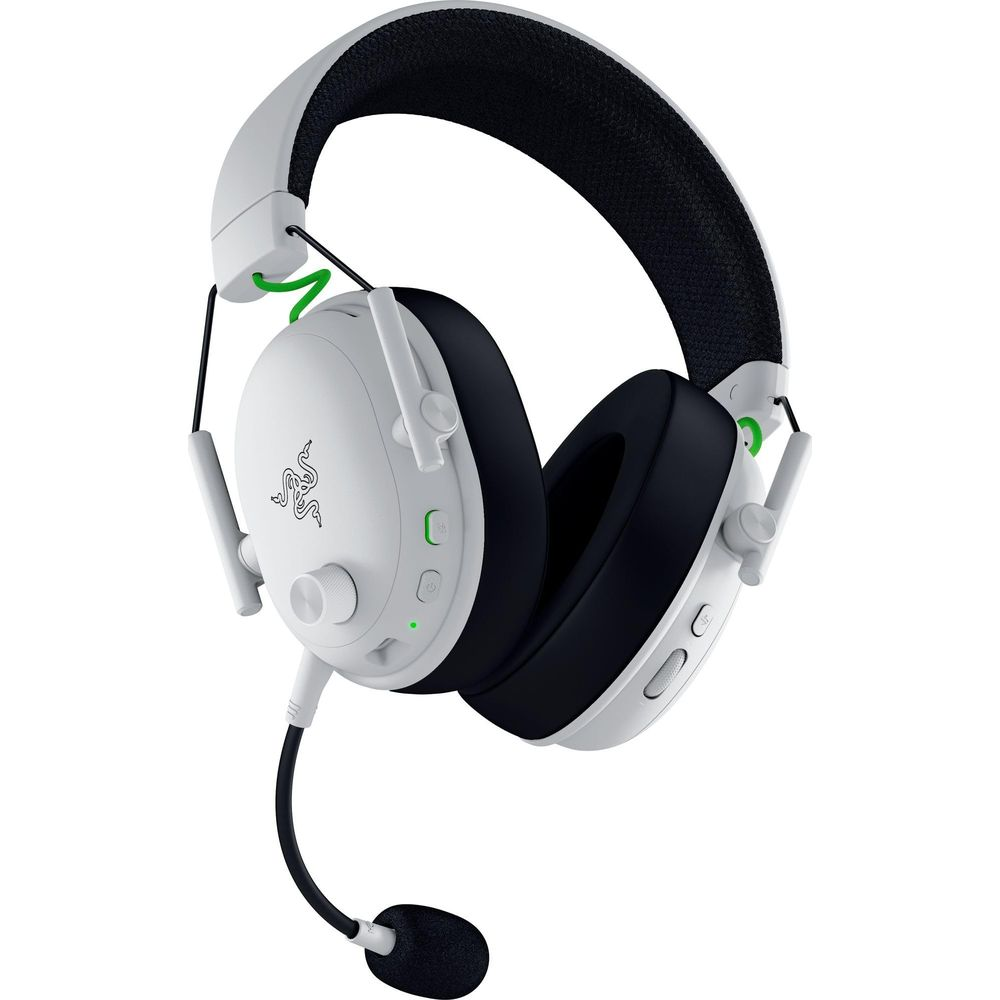 Cuffie gaming Razer bianche con padiglioni neri, accenti verdi e microfono staccabile.