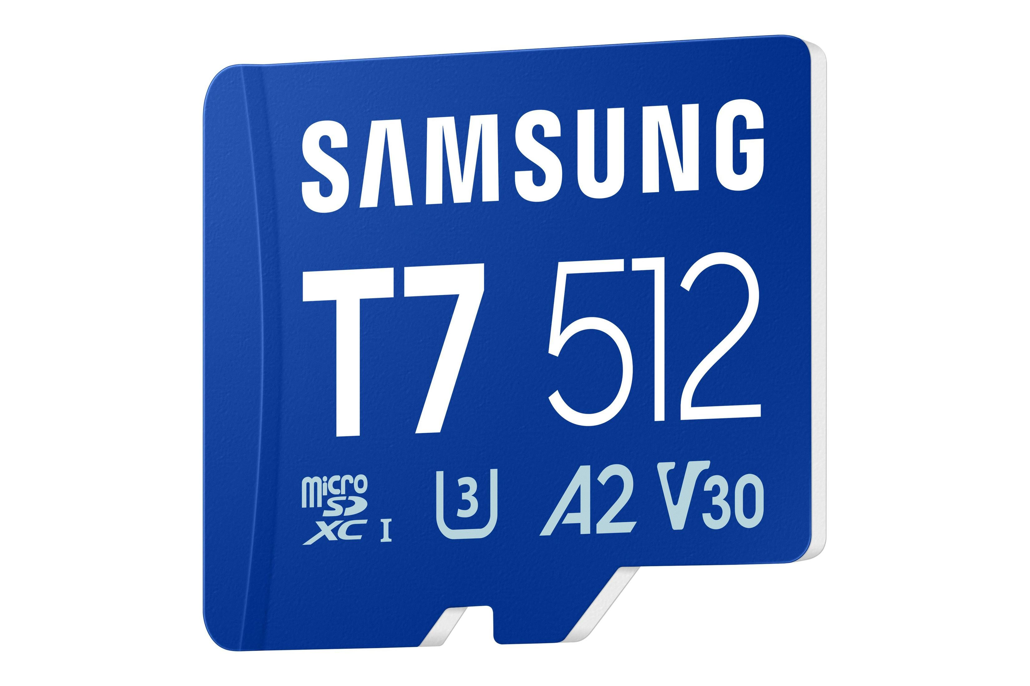 Scheda di memoria microSDXC blu Samsung T7 da 512 GB con scritte bianche.