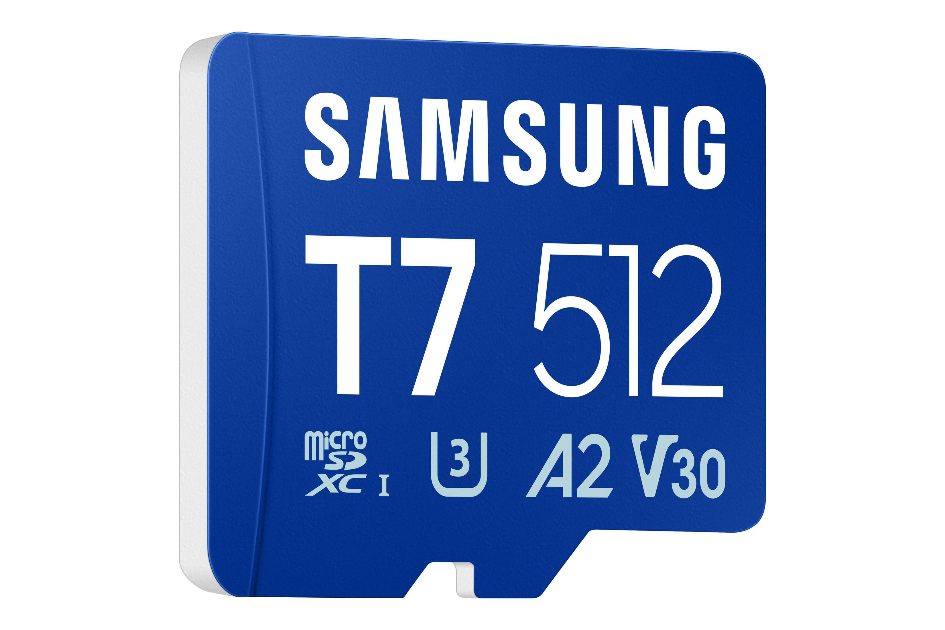 Scheda microSDXC Samsung T7 da 512 GB blu con scritte bianche.