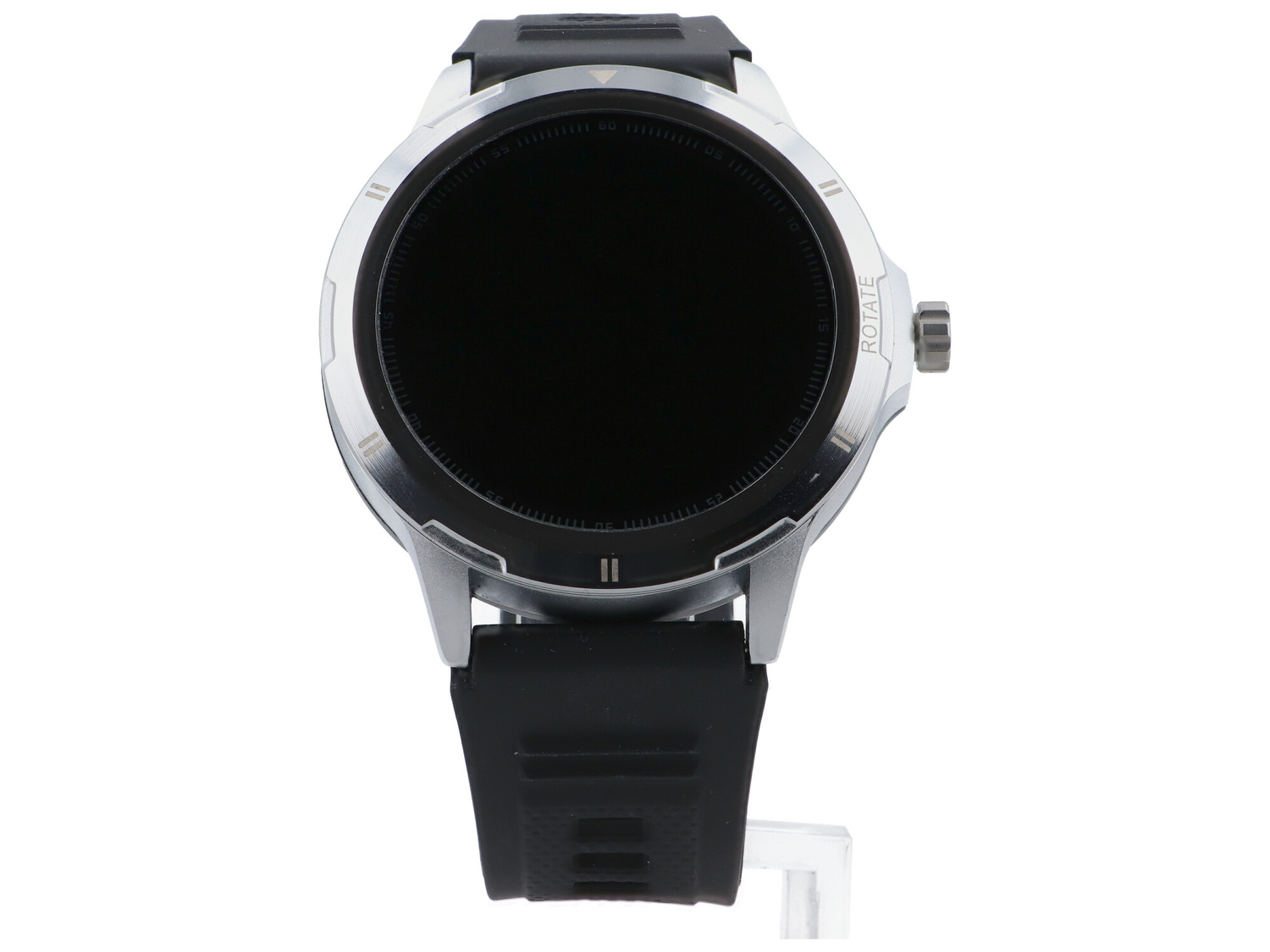Srebrny smartwatch z czarnym paskiem i czarnym ekranem. Obrotowa koronka po prawej stronie.