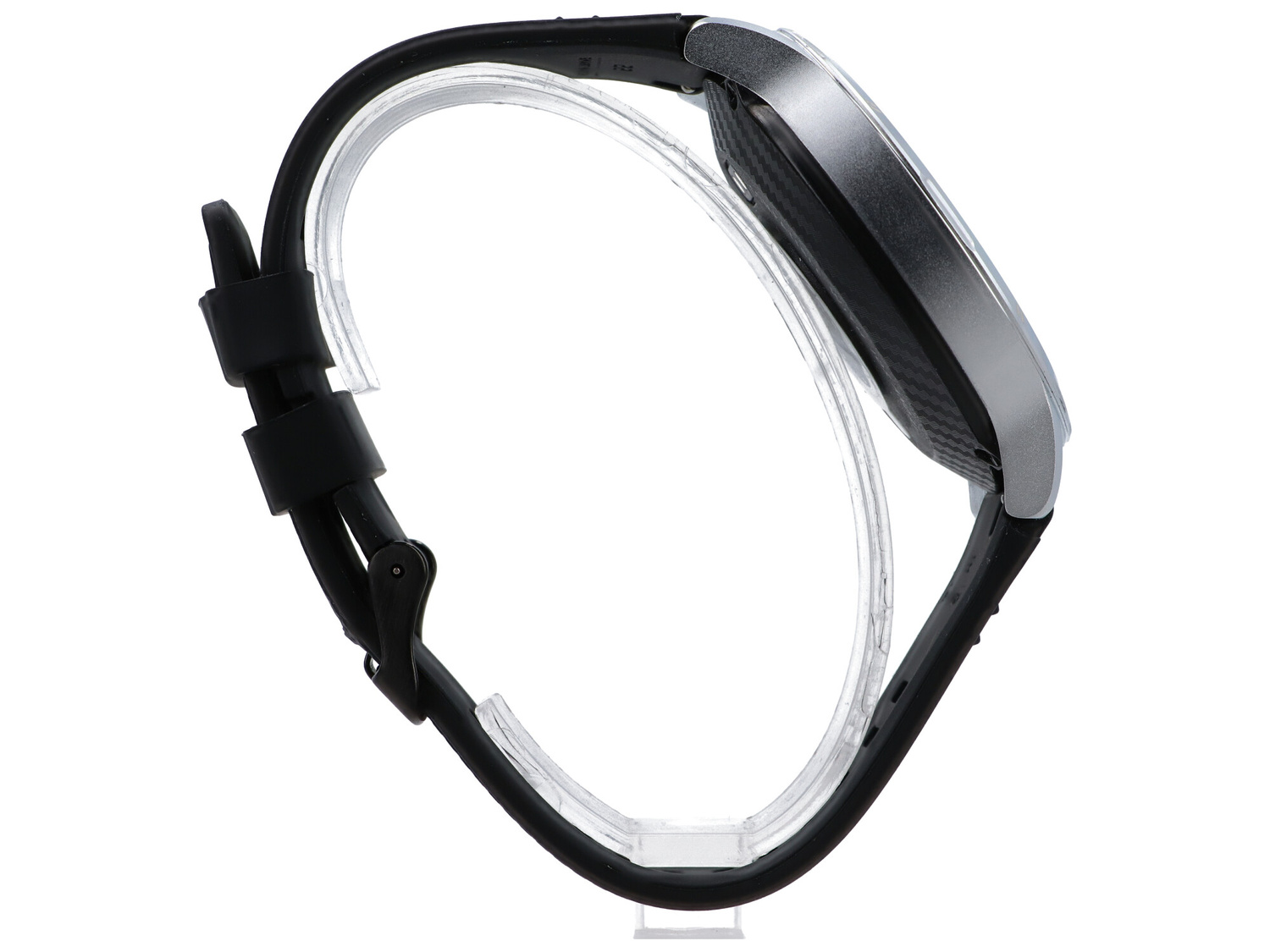 Srebrny smartwatch z czarnym paskiem, na przezroczystym stojaku.