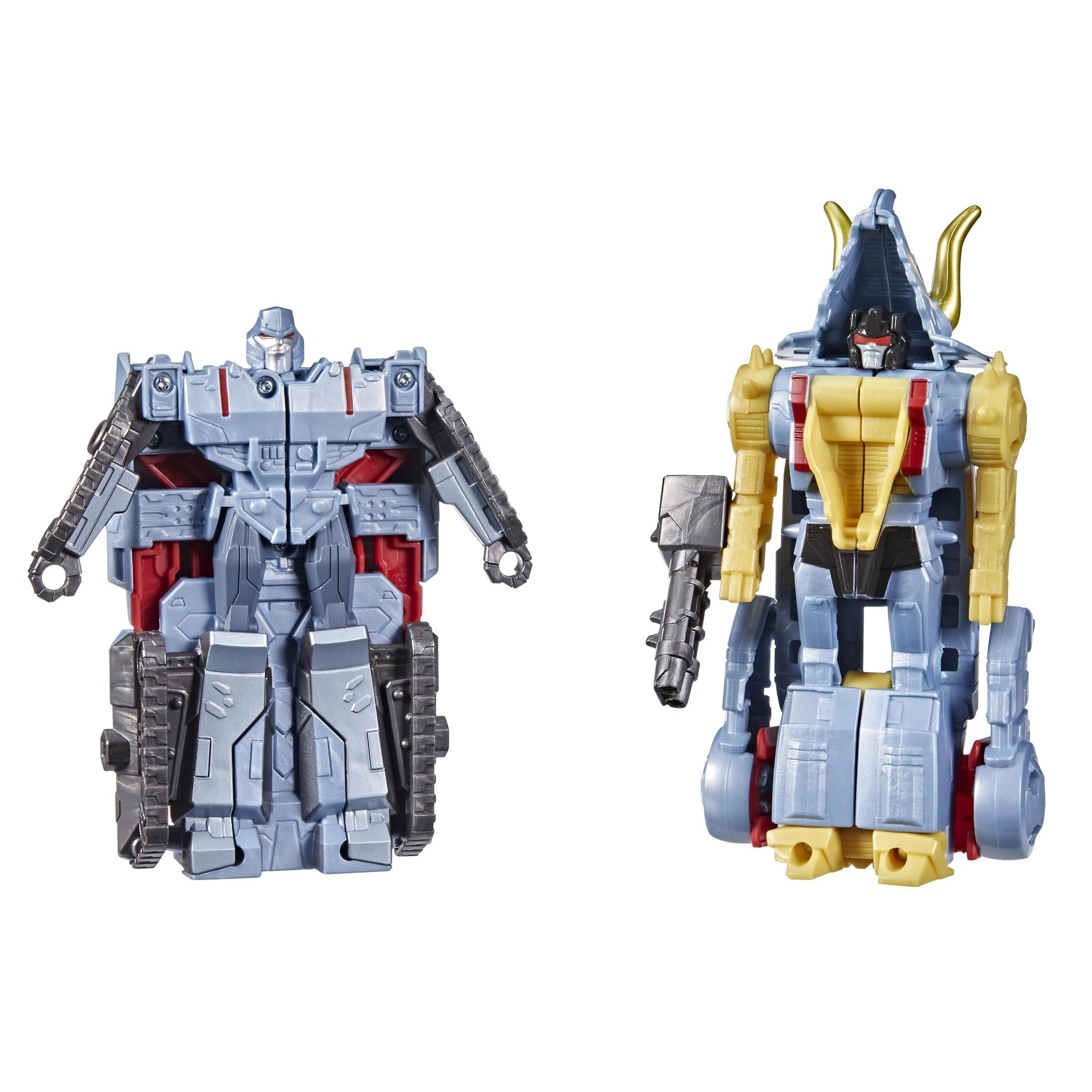 Deux jouets robots: gauche bleu avec armes, droite jaune et bleu avec un pistolet.