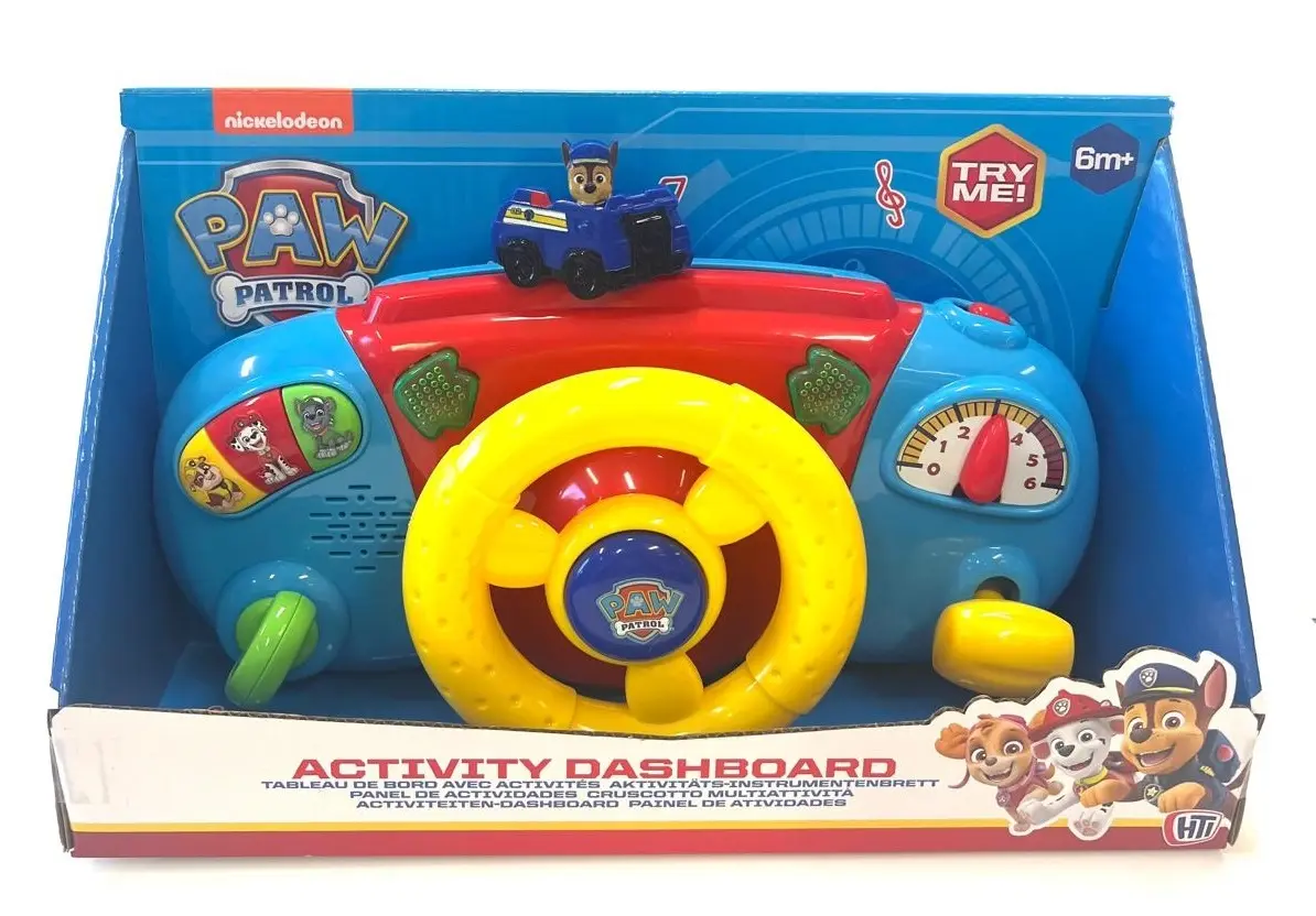 Deska rozdzielcza Paw Patrol z żółtą kierownicą i figurkami.