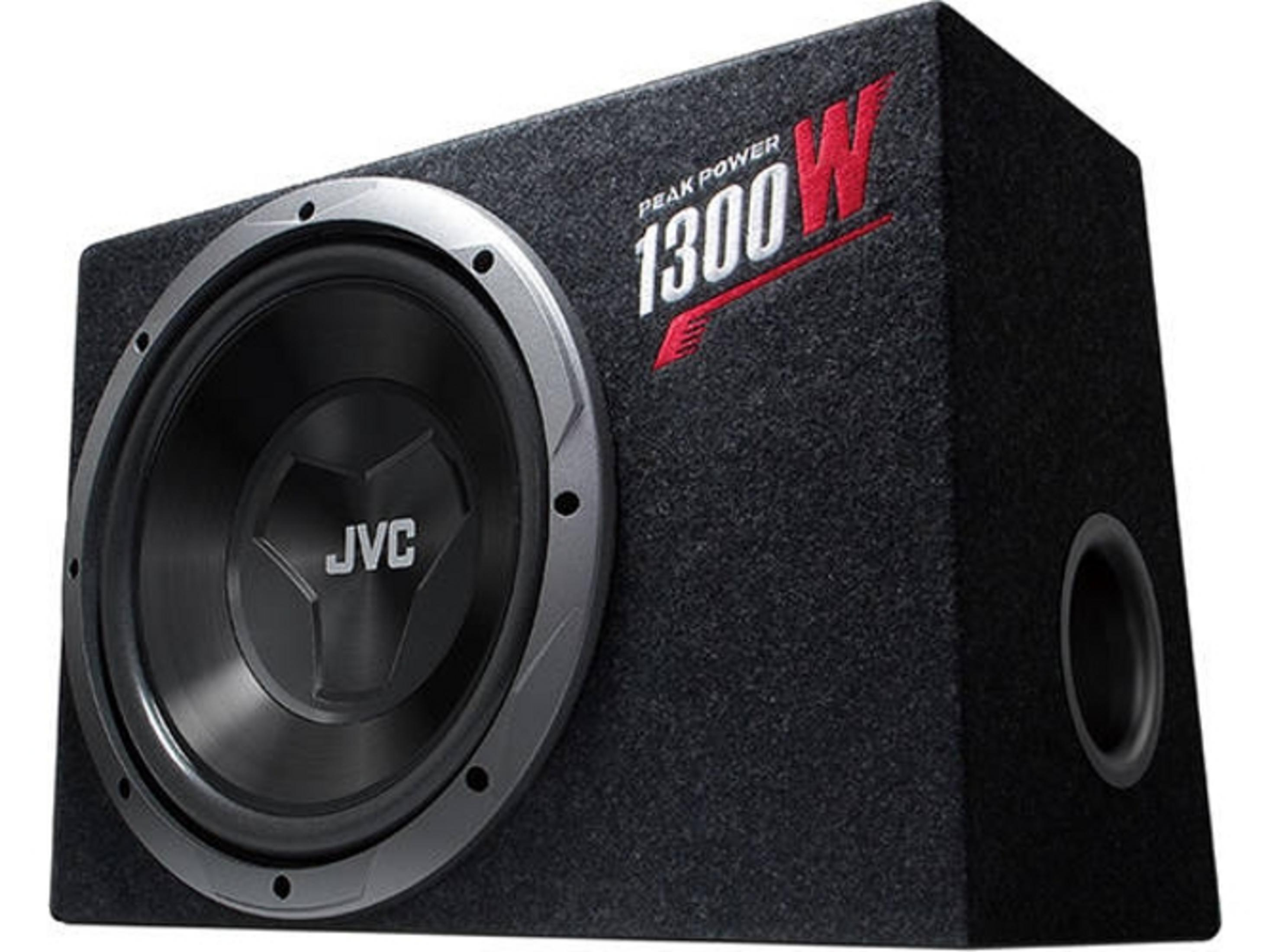 Un subwoofer negro con logo JVC y texto 1300W Peak Power.