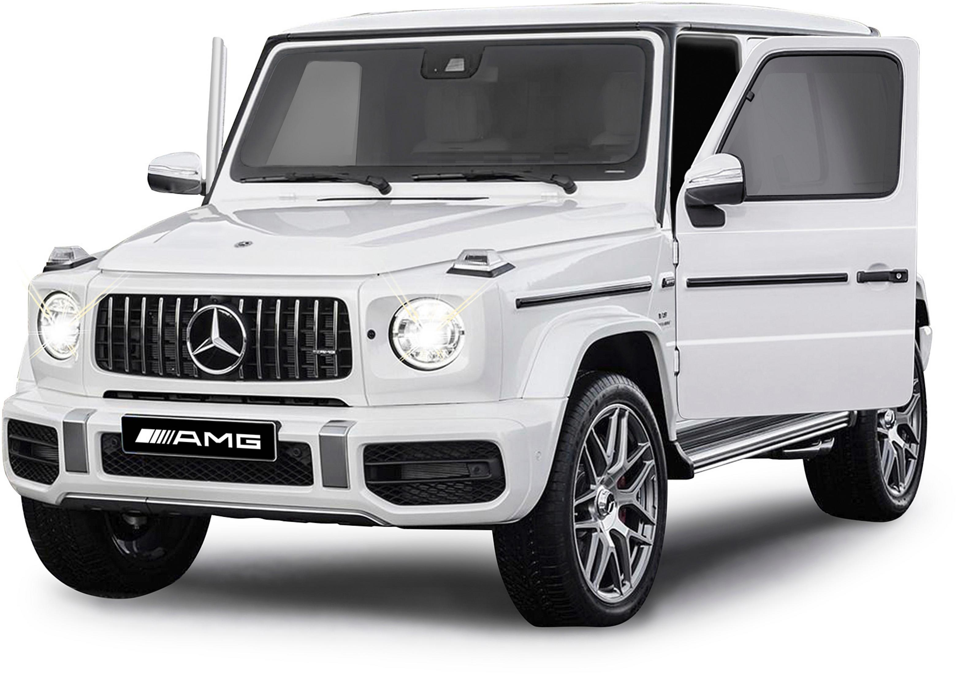 Ein weißer Mercedes-AMG G63 mit geöffneten Türen steht auf einem weißen Hintergrund.