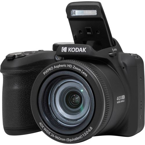 Schwarze Kodak Digitalkamera mit ausklappbarem Blitz und Zoomobjektiv.