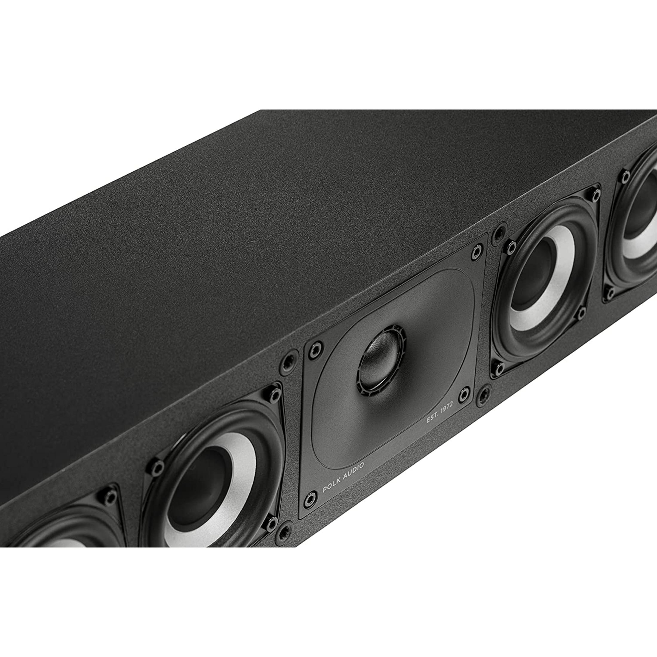 Altavoz negro con múltiples drivers y detalles plateados, vista cercana.