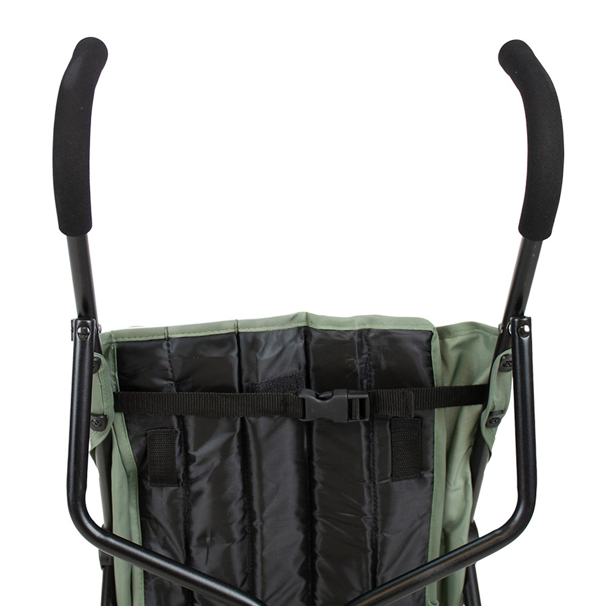 Grüner Rucksack mit gepolsterten Griffen und Schnallen.