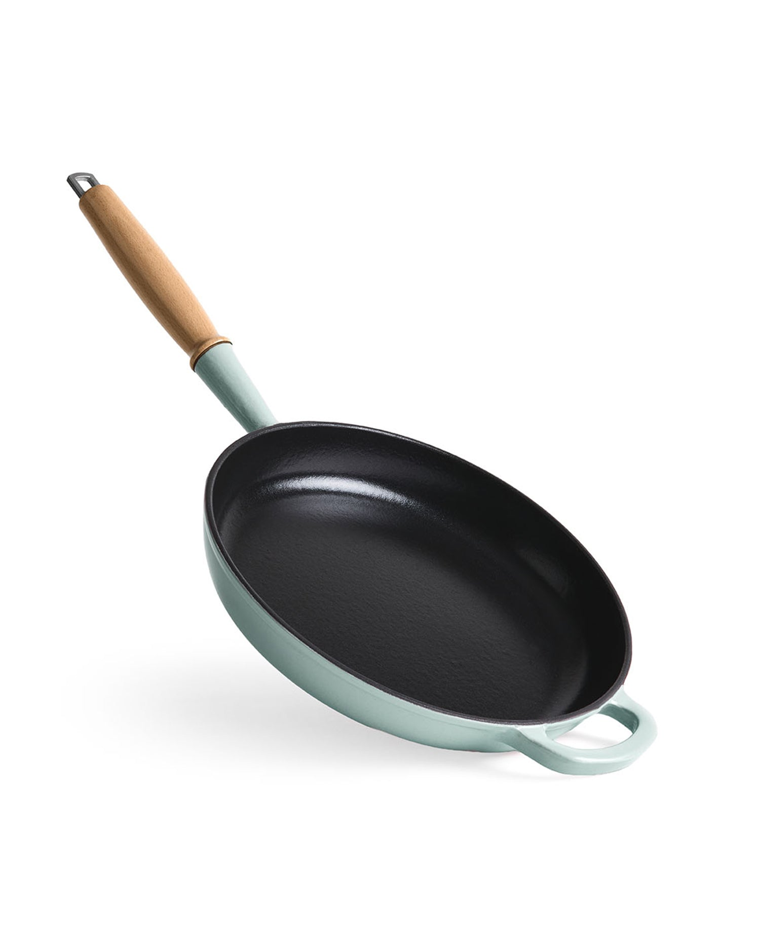 Una sartén ovalada de hierro fundido azul claro con mango de madera y asa.