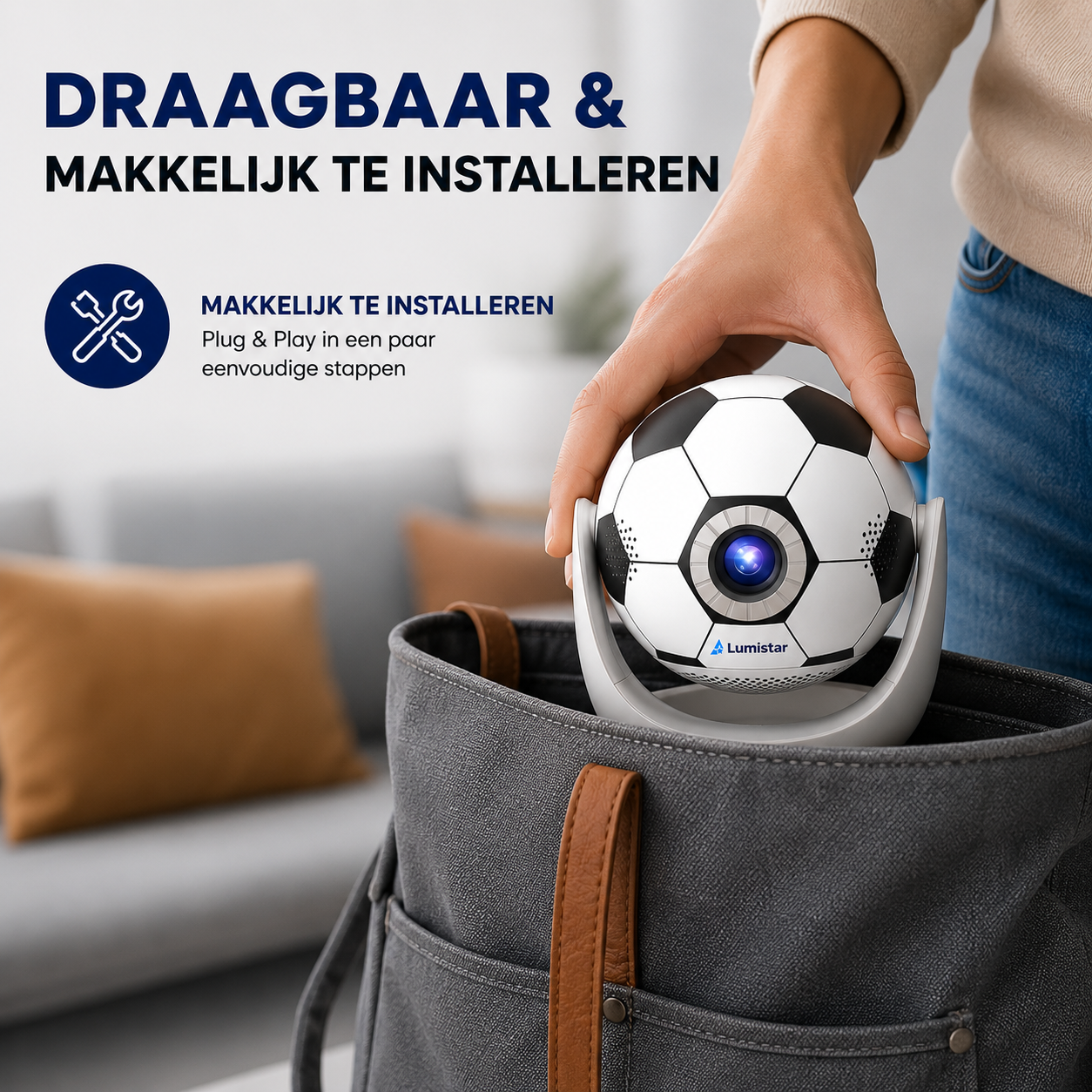 Eine Hand hält eine fußballförmige Kamera über einer Tasche. Text: Tragbar & einfach zu installieren.