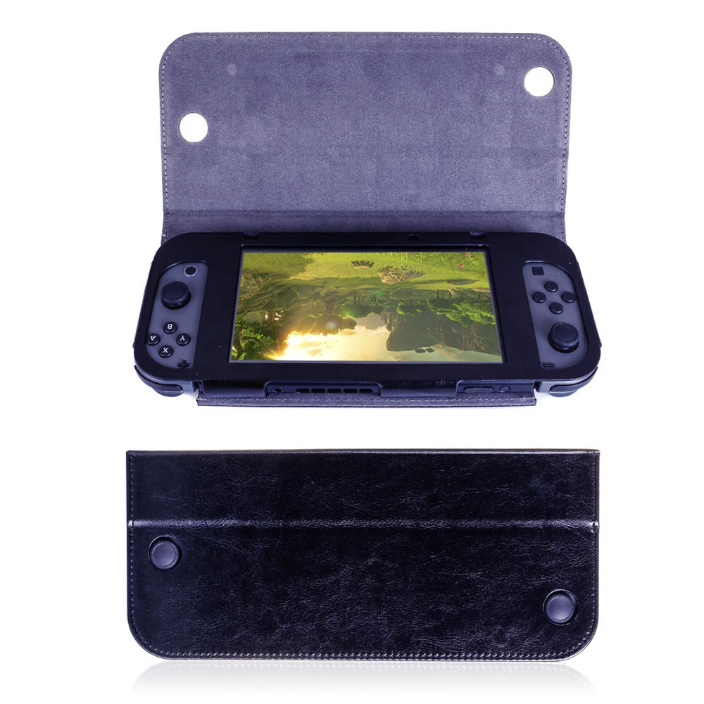 Custodia nera per Nintendo Switch con coperchio aperto, mostra la console e lo schermo.