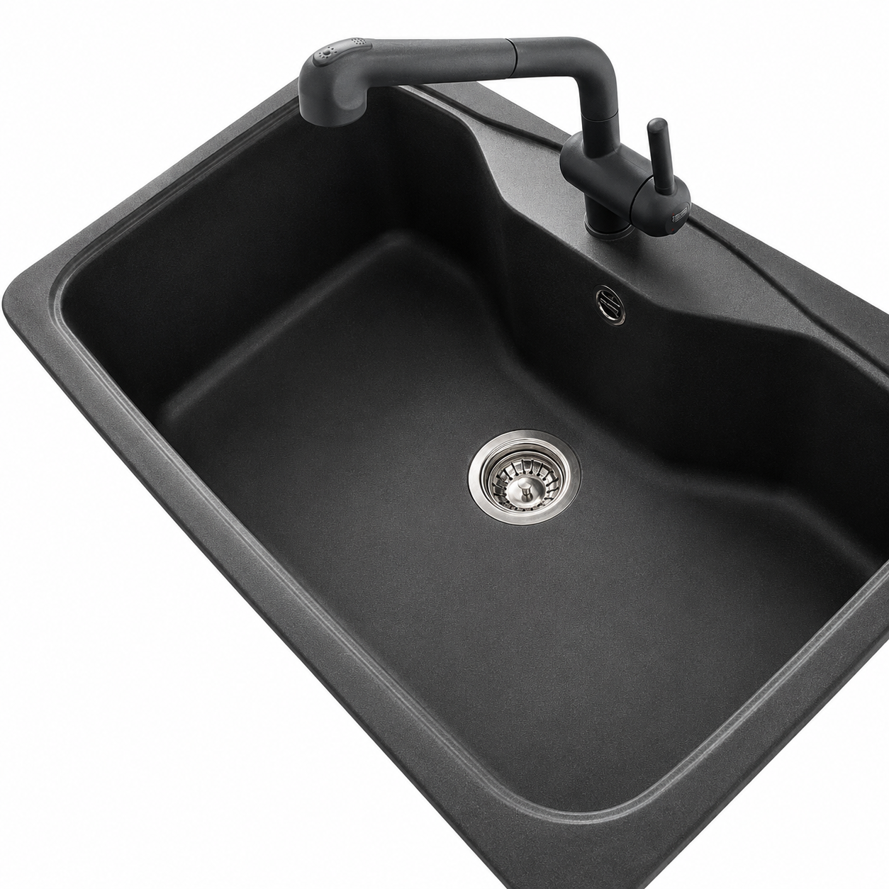 Un lavello da cucina nero con rubinetto girevole estraibile.