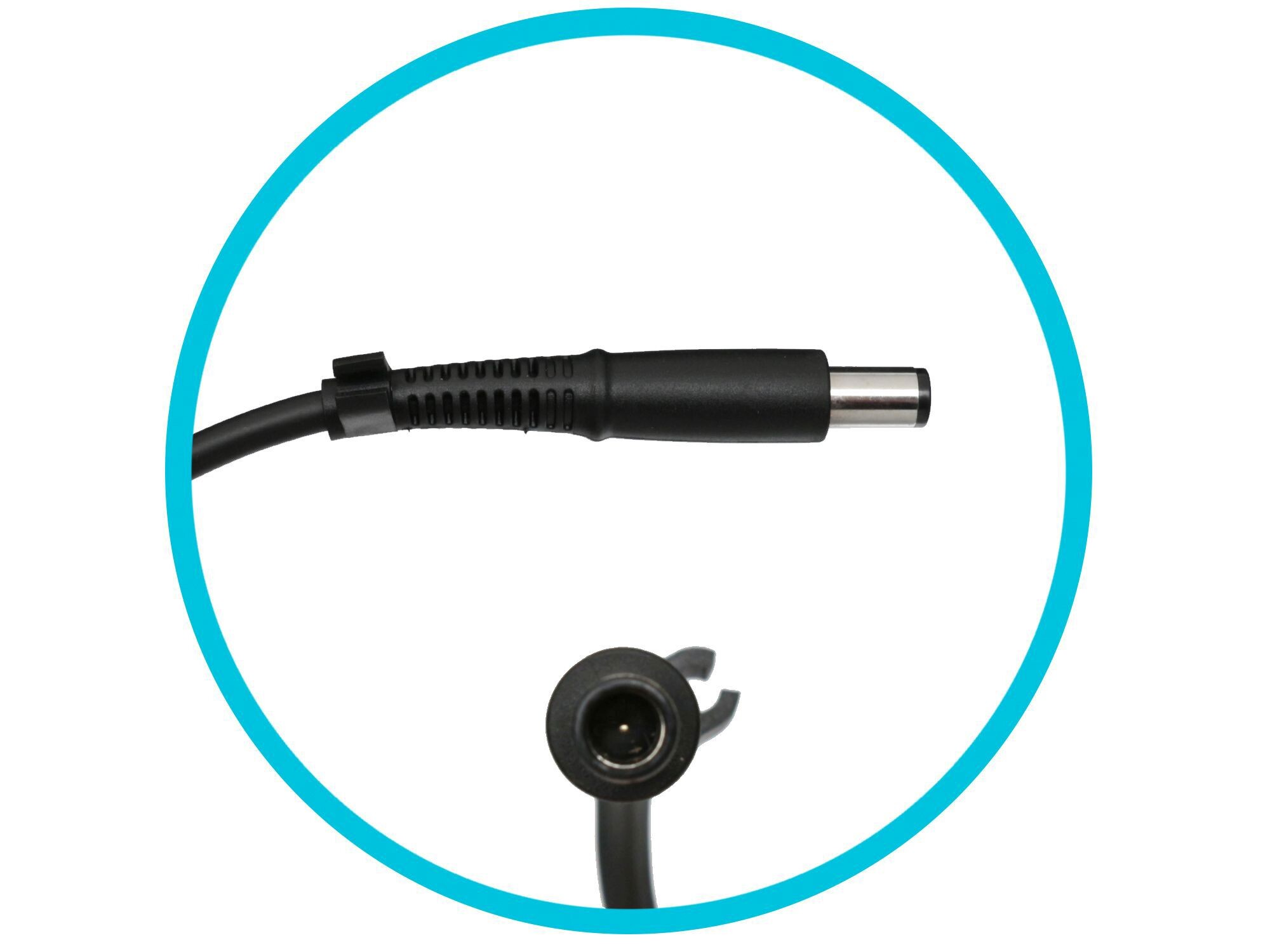 Ein schwarzer Stromstecker mit Metallspitze und gerilltem Griff.