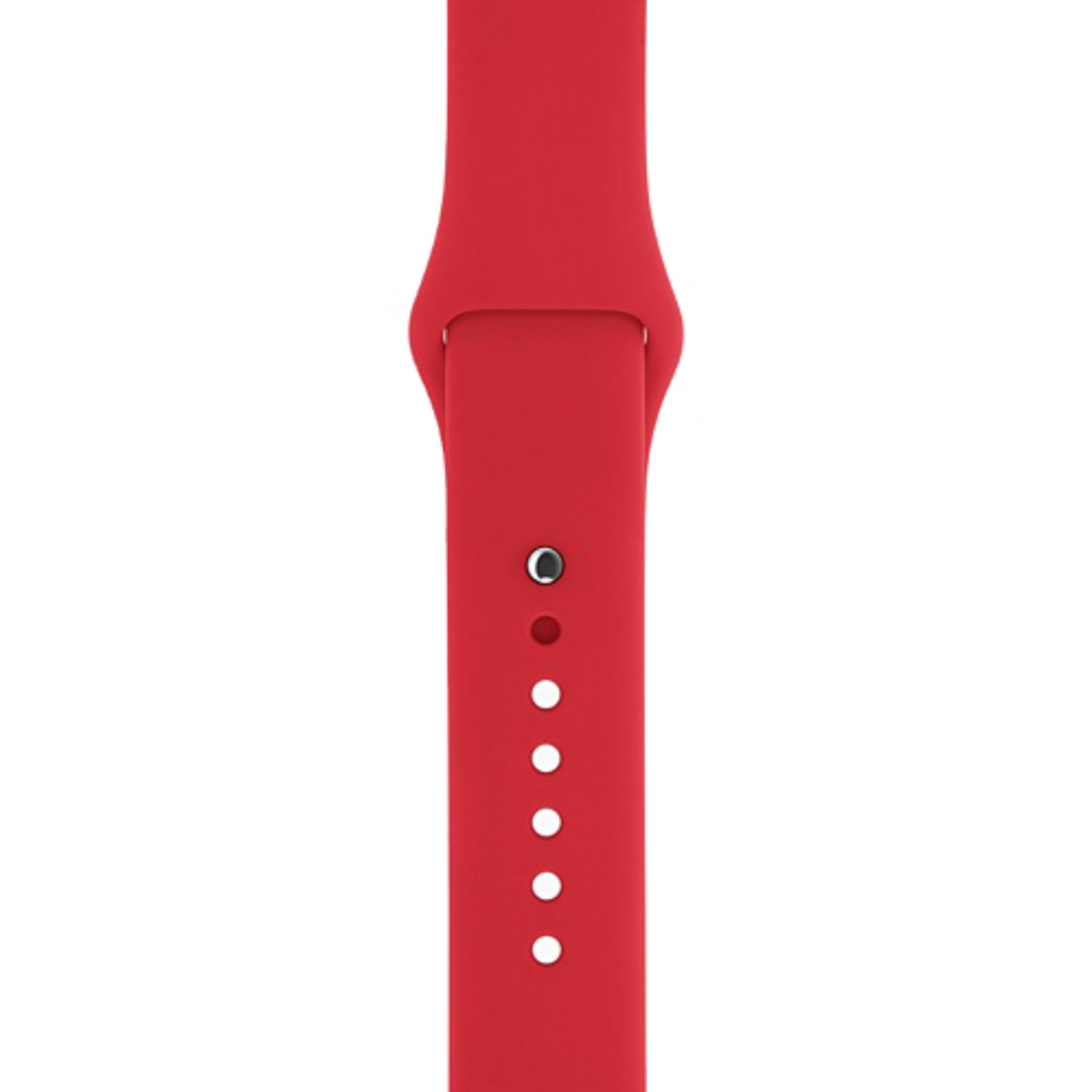 Cinturino rosso per orologio con occhielli argentati e sei fori.
