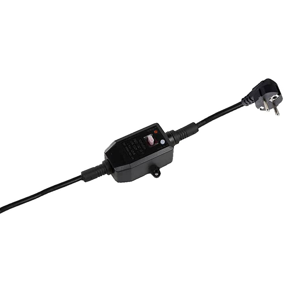 Un cable de alimentación negro con un interruptor y un enchufe.
