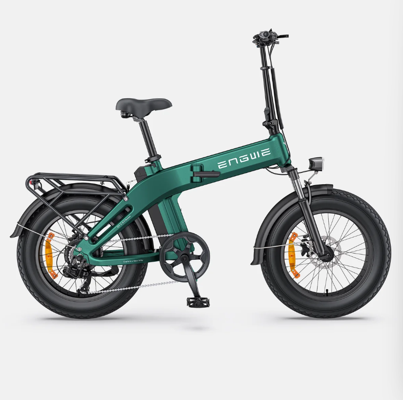 Grünes faltbares E-Bike mit schwarzen Akzenten und breiten Reifen.